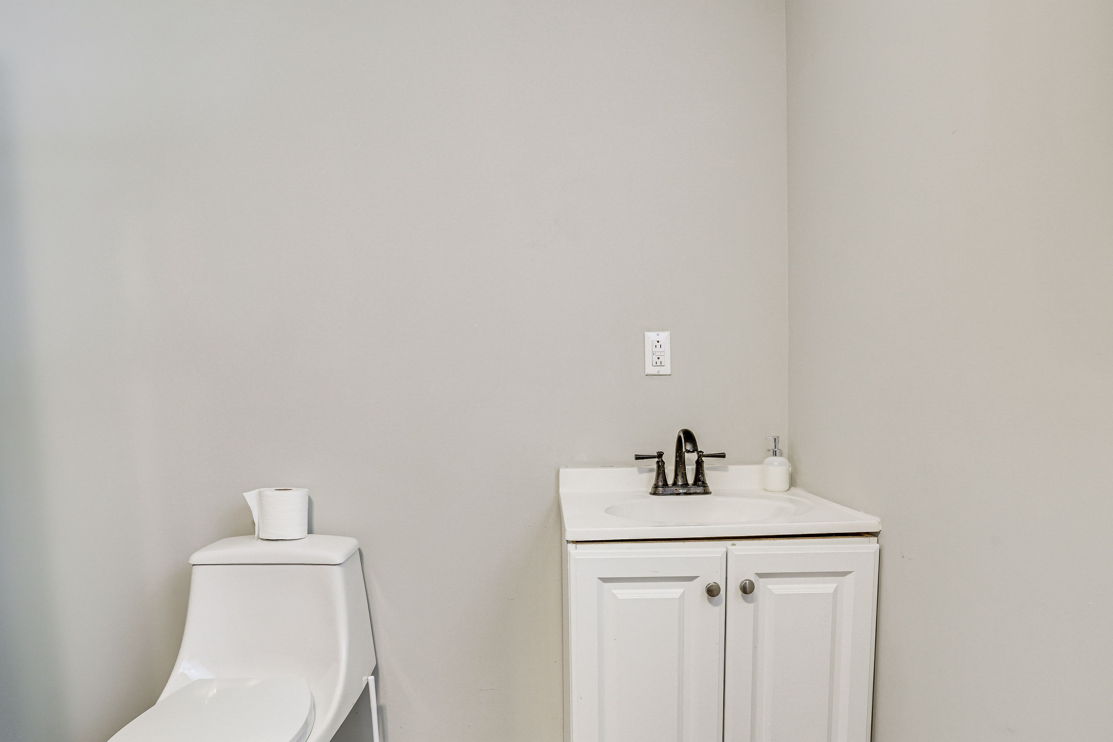 Half Bathroom | Main Floor