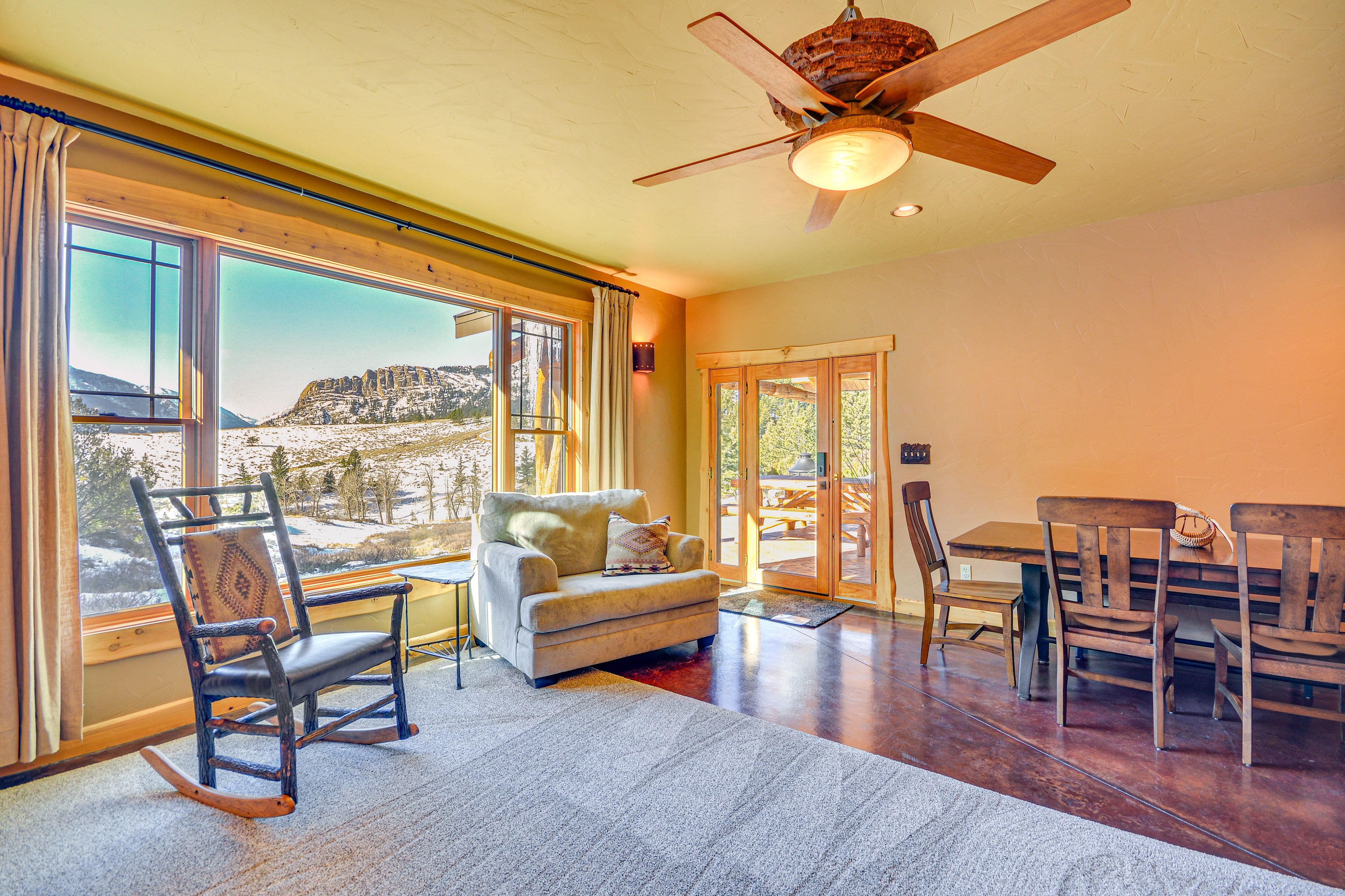 Dining Area | Dishware & Flatware Provided | Mountain + Valley Views