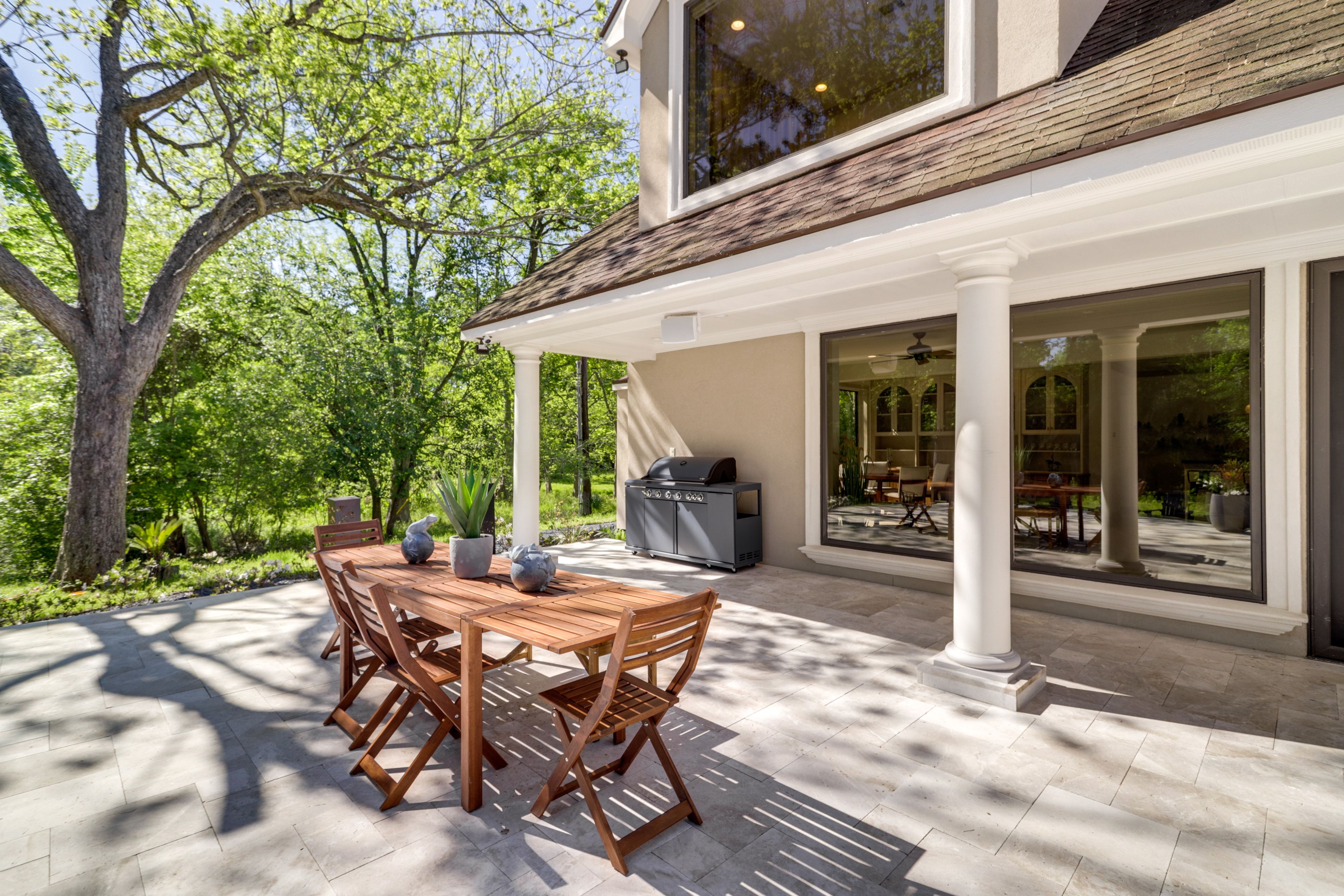 Patio | Outdoor Dining Area | Gas Grill