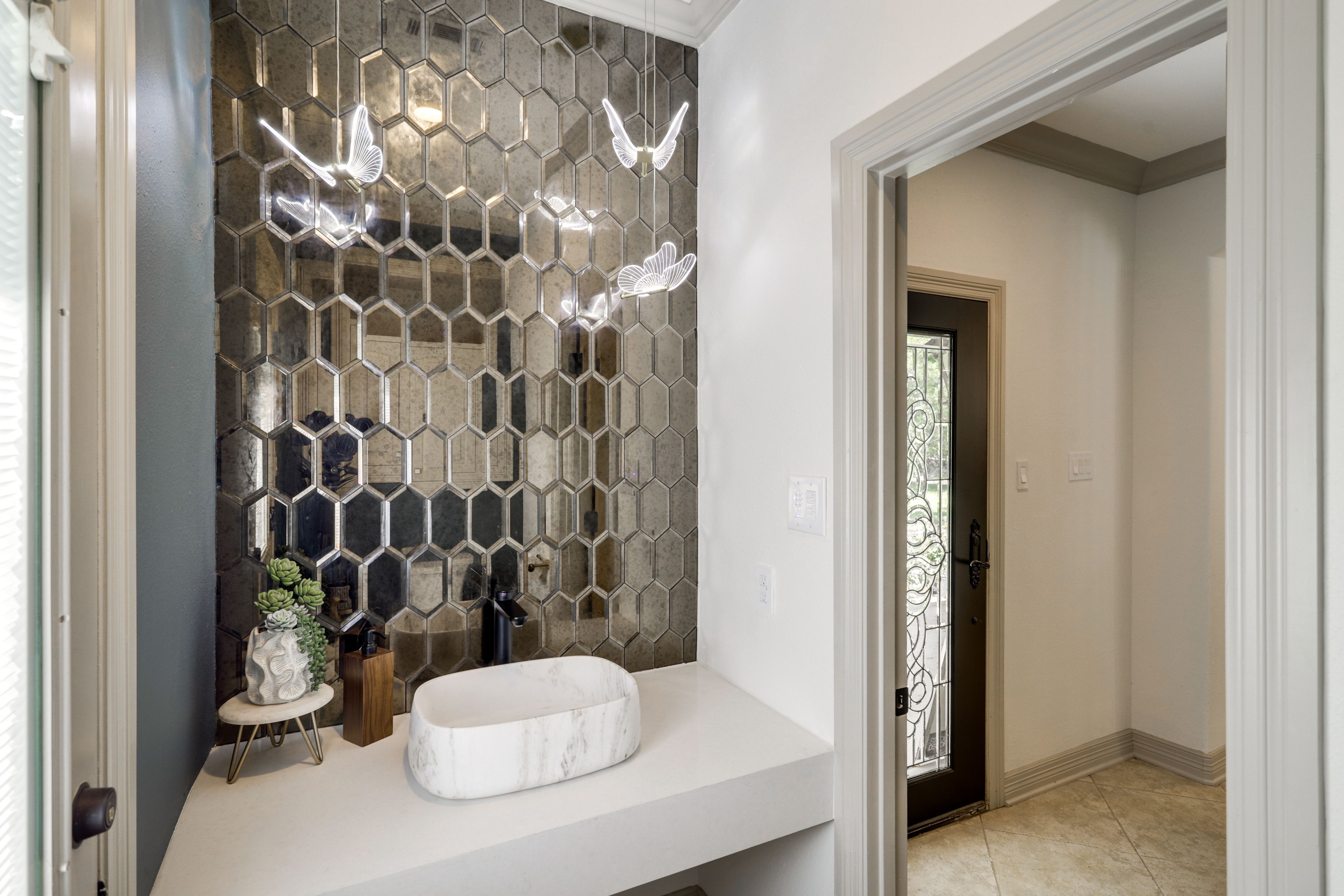 Bathroom | 1st Floor