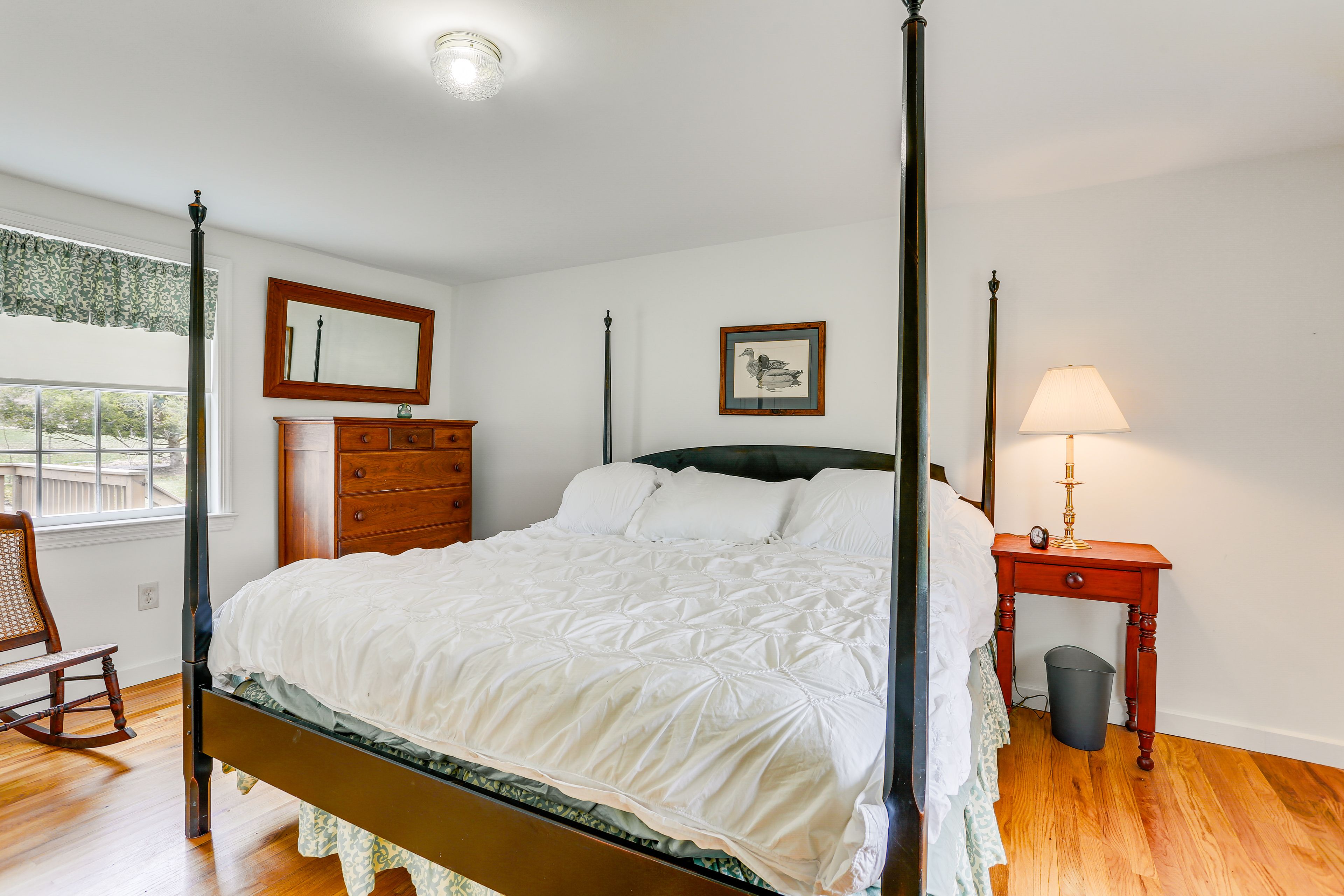 Bedroom 1 | 1st Floor | King Bed