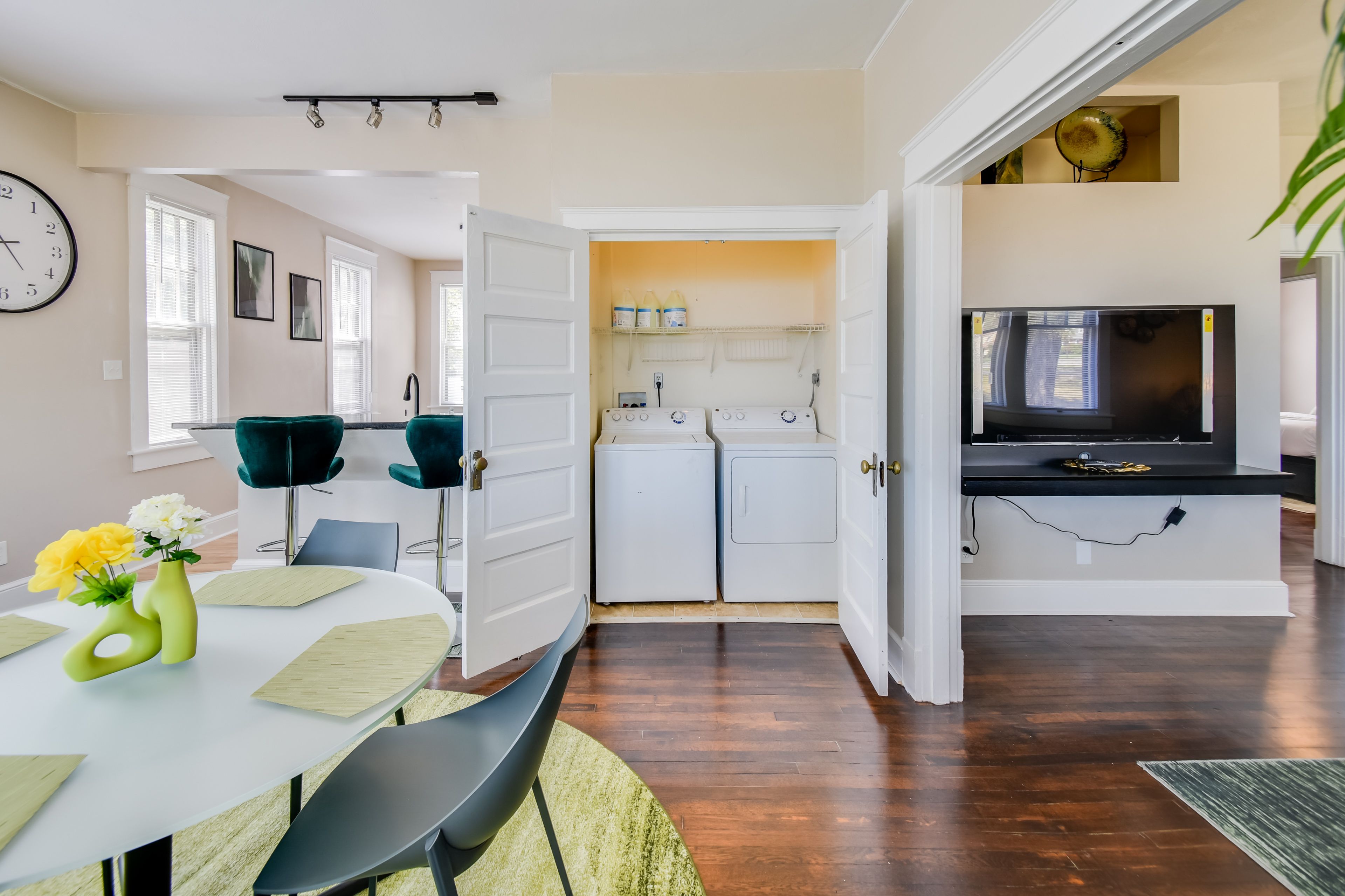 Dining Area | Laundry Closet | Arcade Game