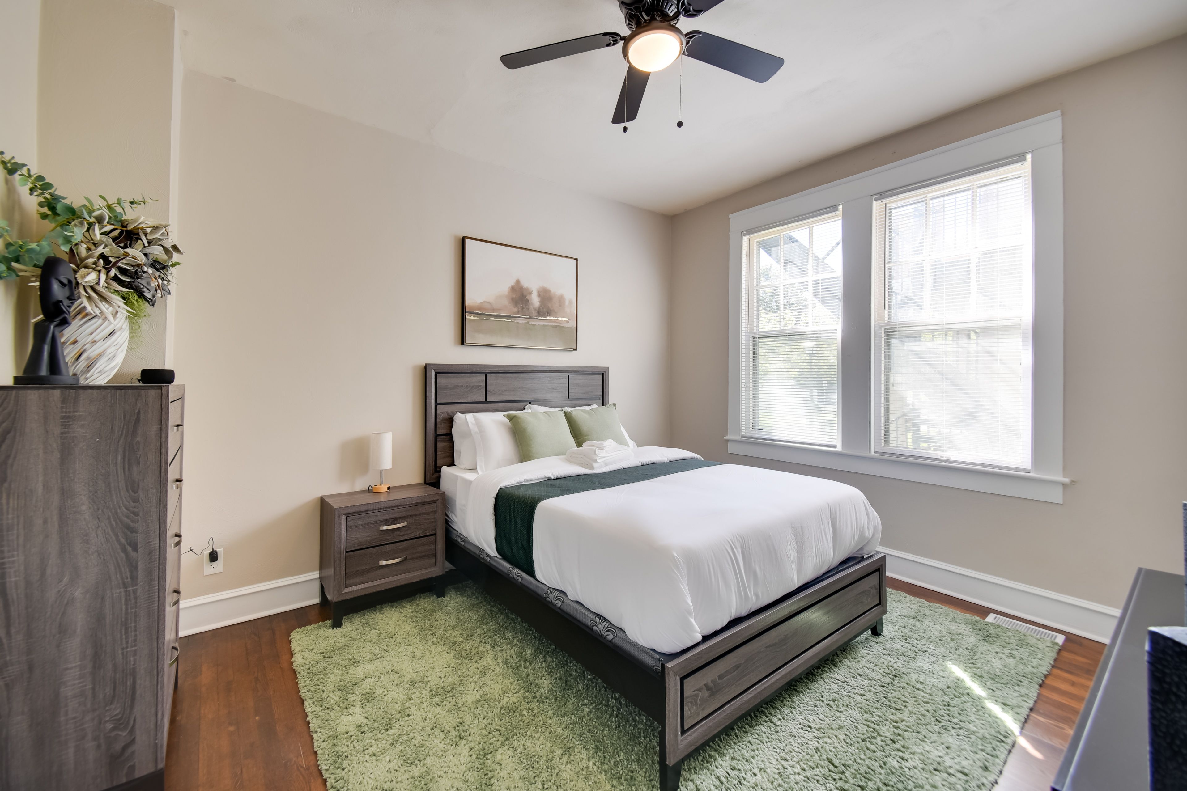 Bedroom 1 | Queen Bed | Linens Provided