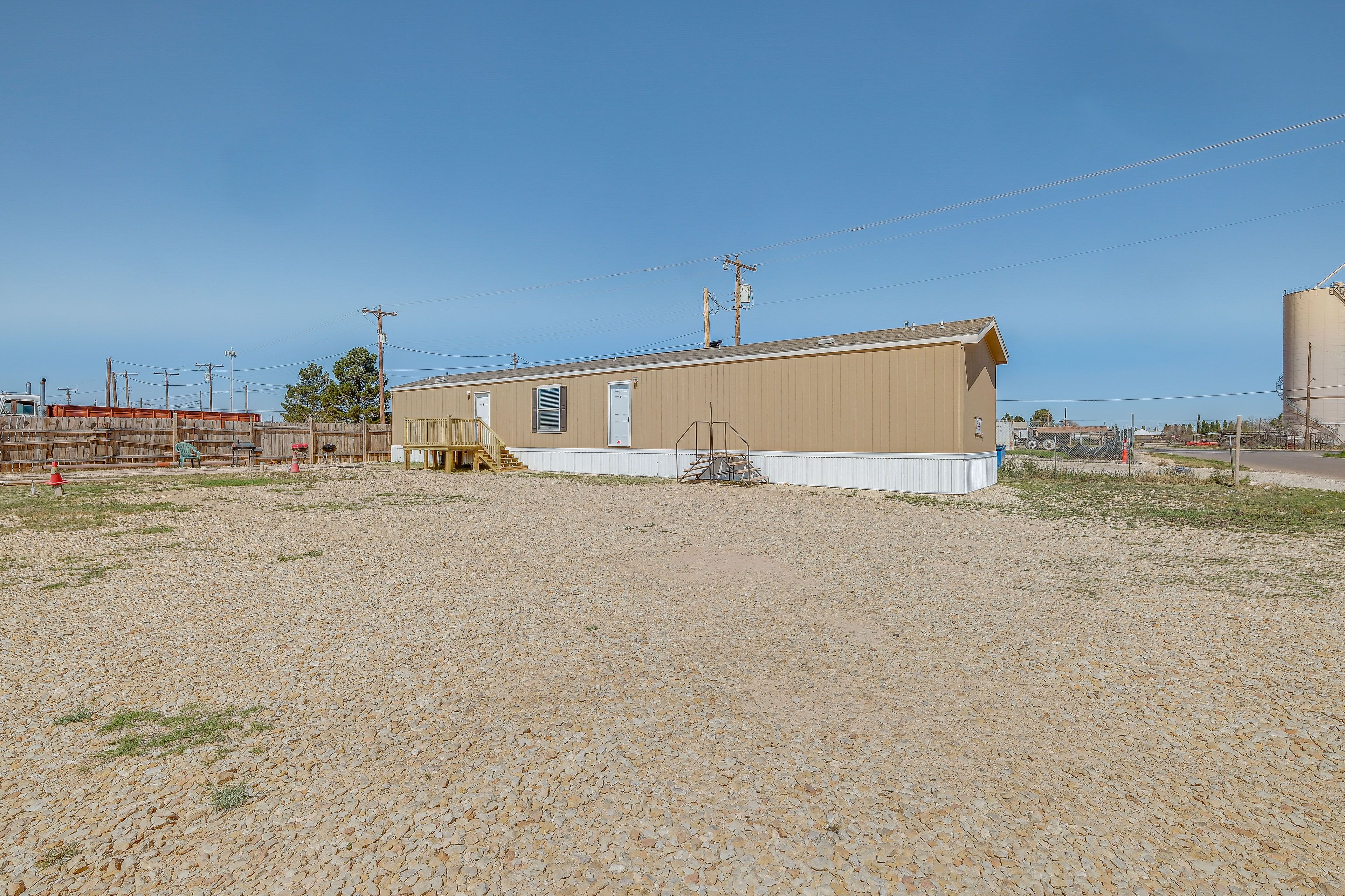Parking | Gravel Driveway (7 Vehicles) | RV/Trailer Parking Allowed On-Site