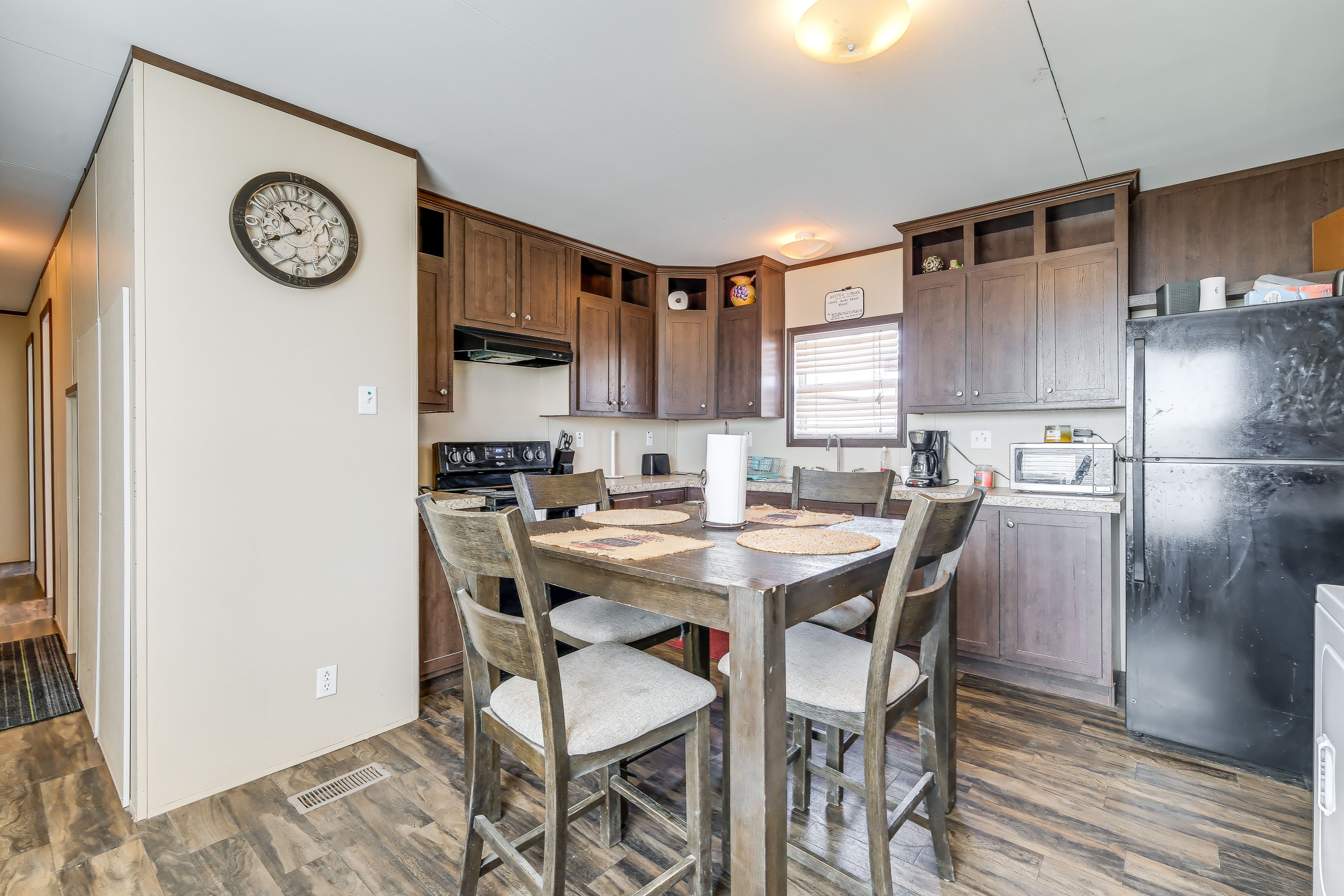 Single-Story Home | Kitchen