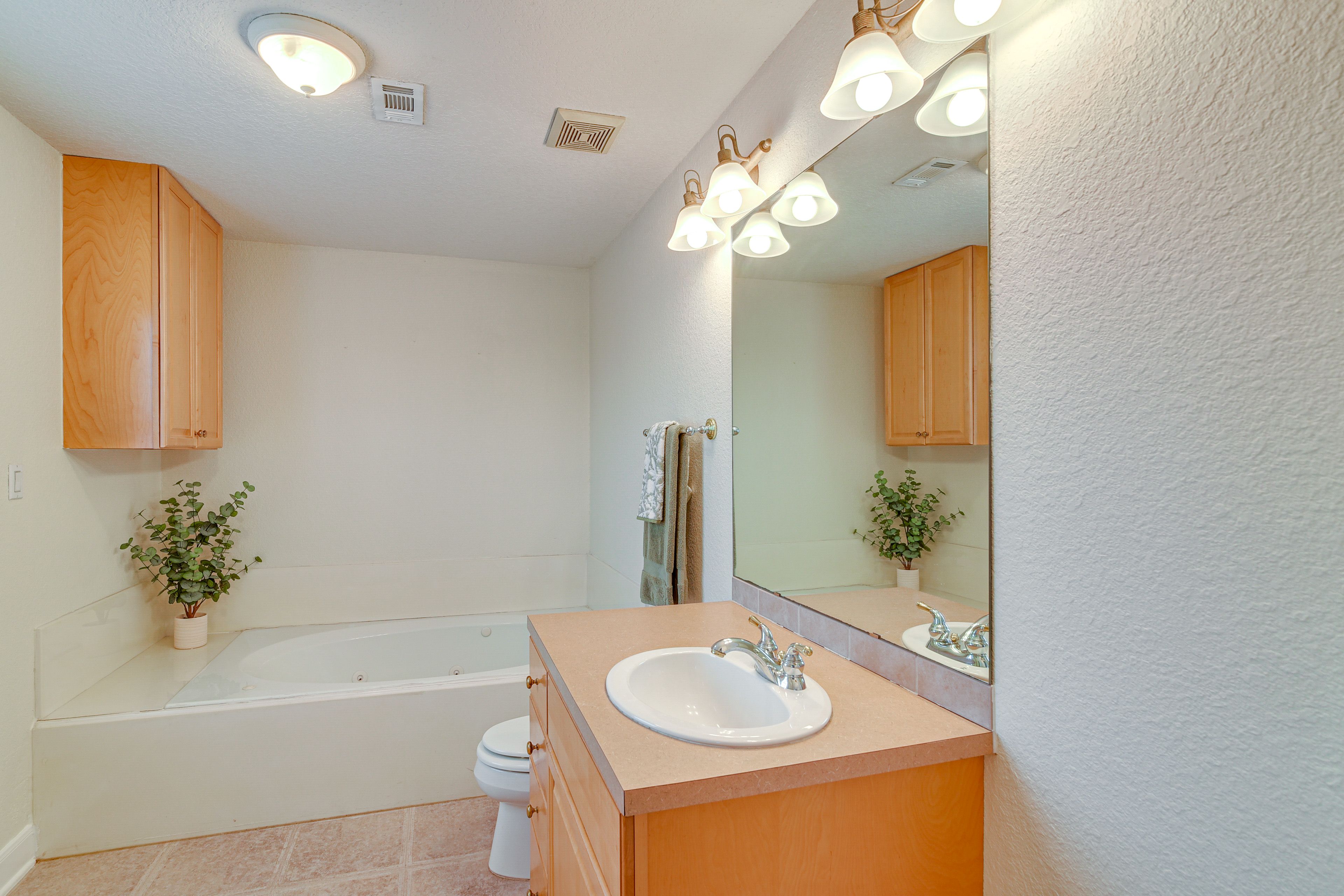 En-Suite Bathroom