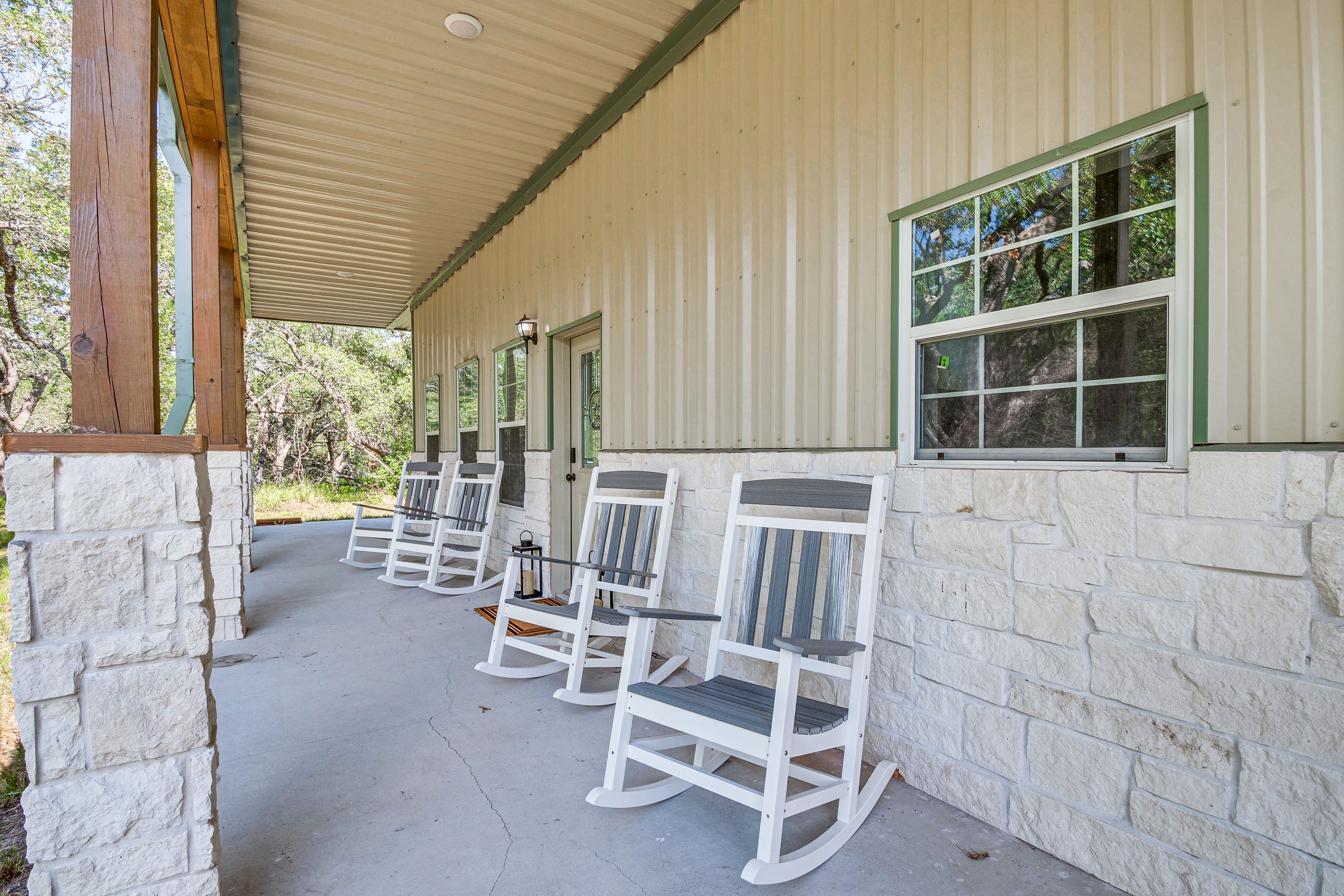 Covered Patio | Private Entrance