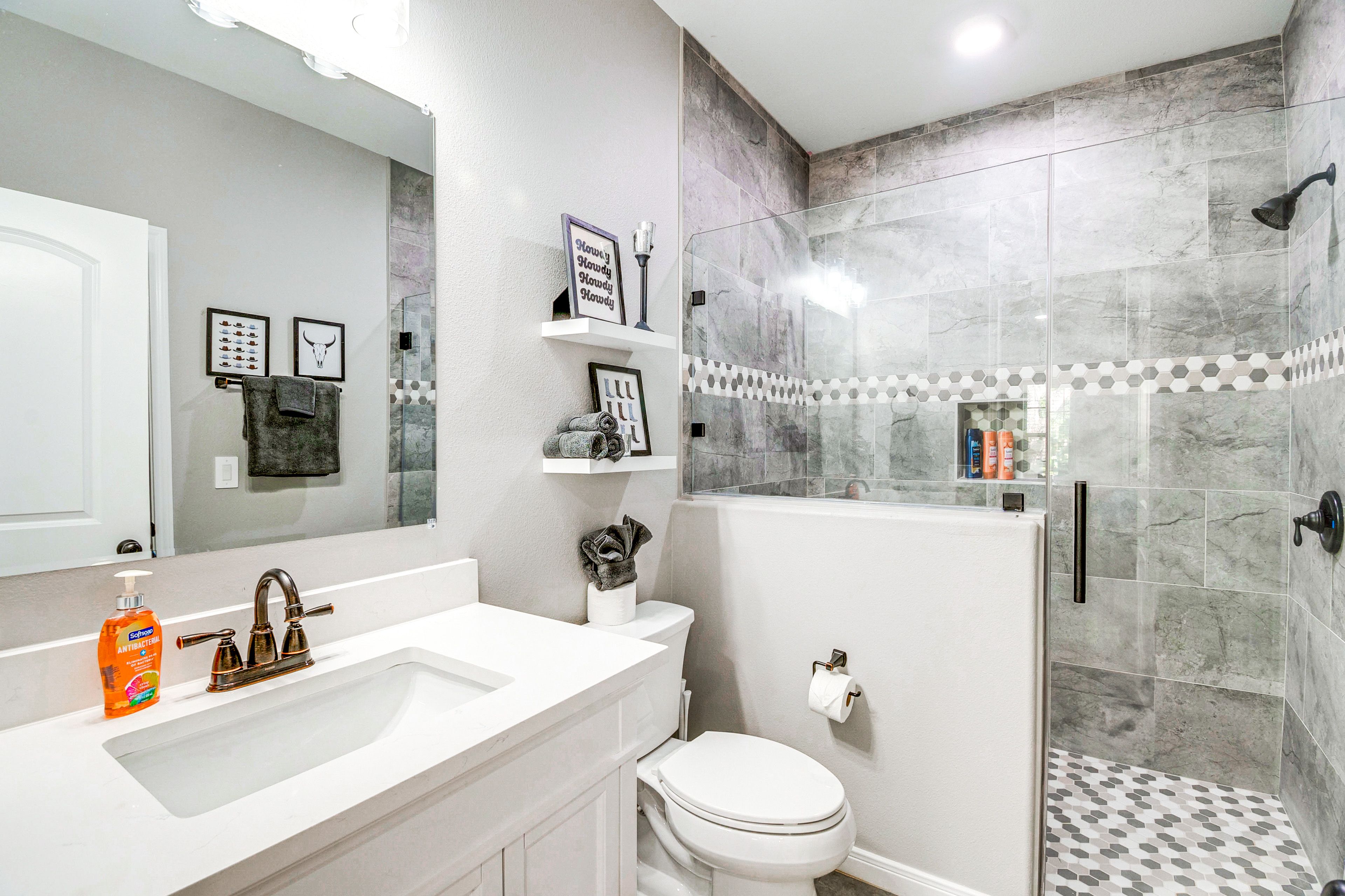 Full Bathroom