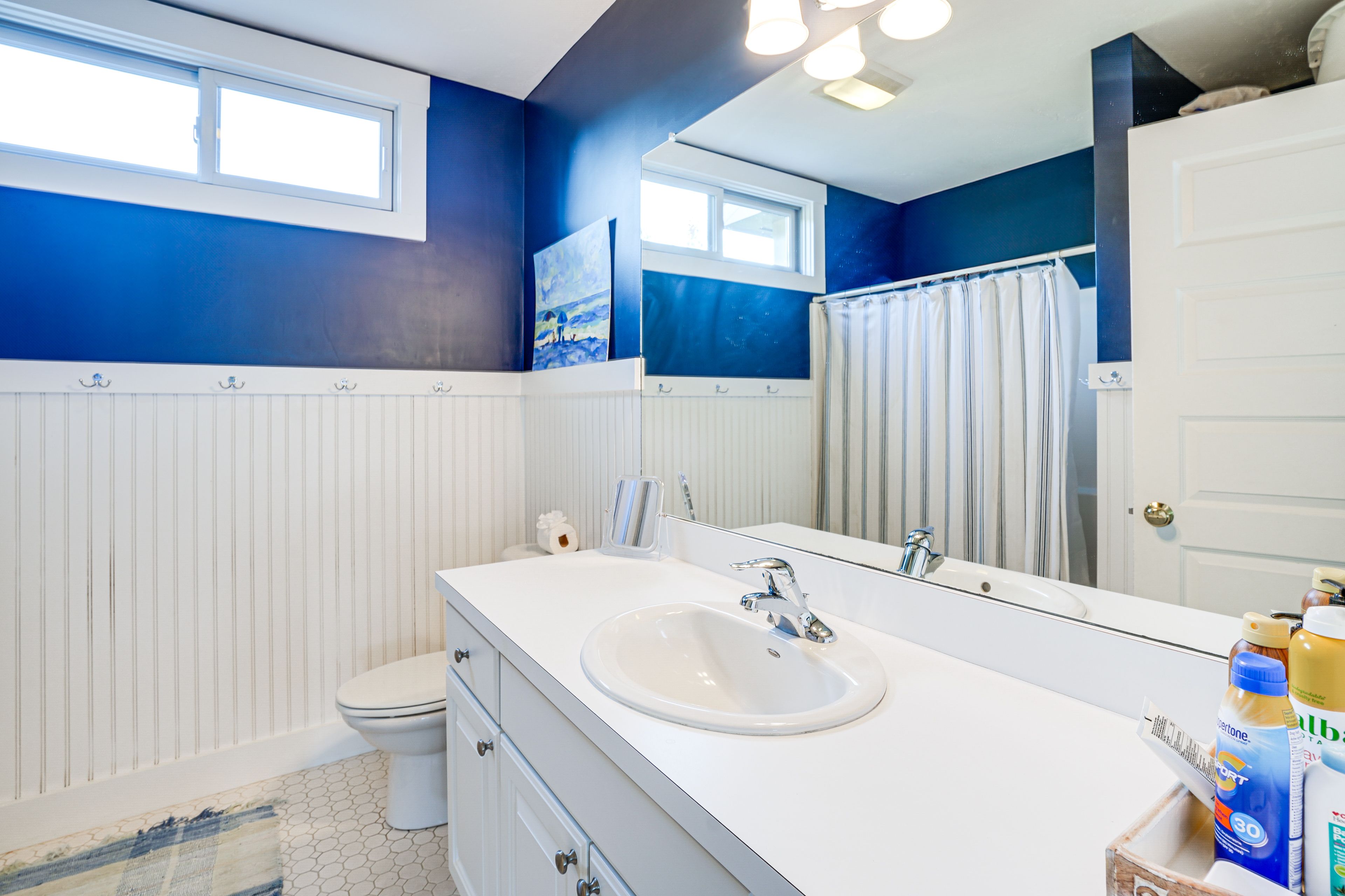 Full Bathroom | Complimentary Toiletries | Washer & Dryer | 1st Level