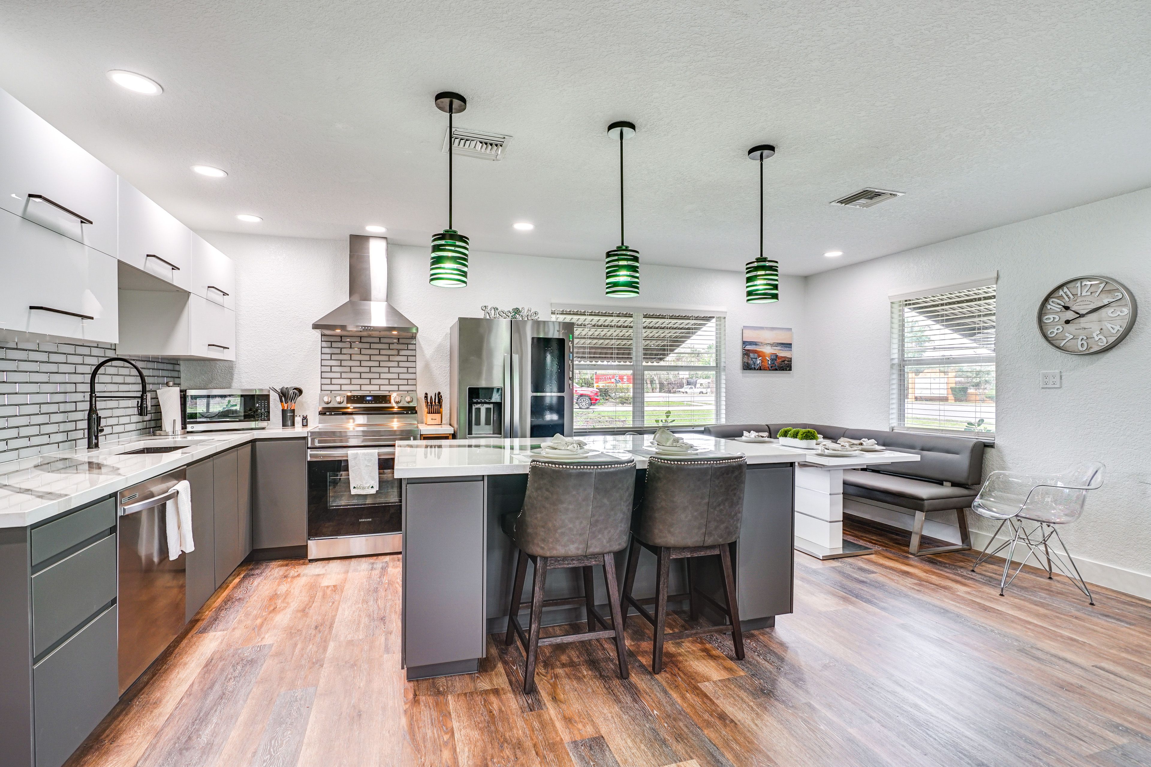 Kitchen | Cooking Basics | Breakfast Bar