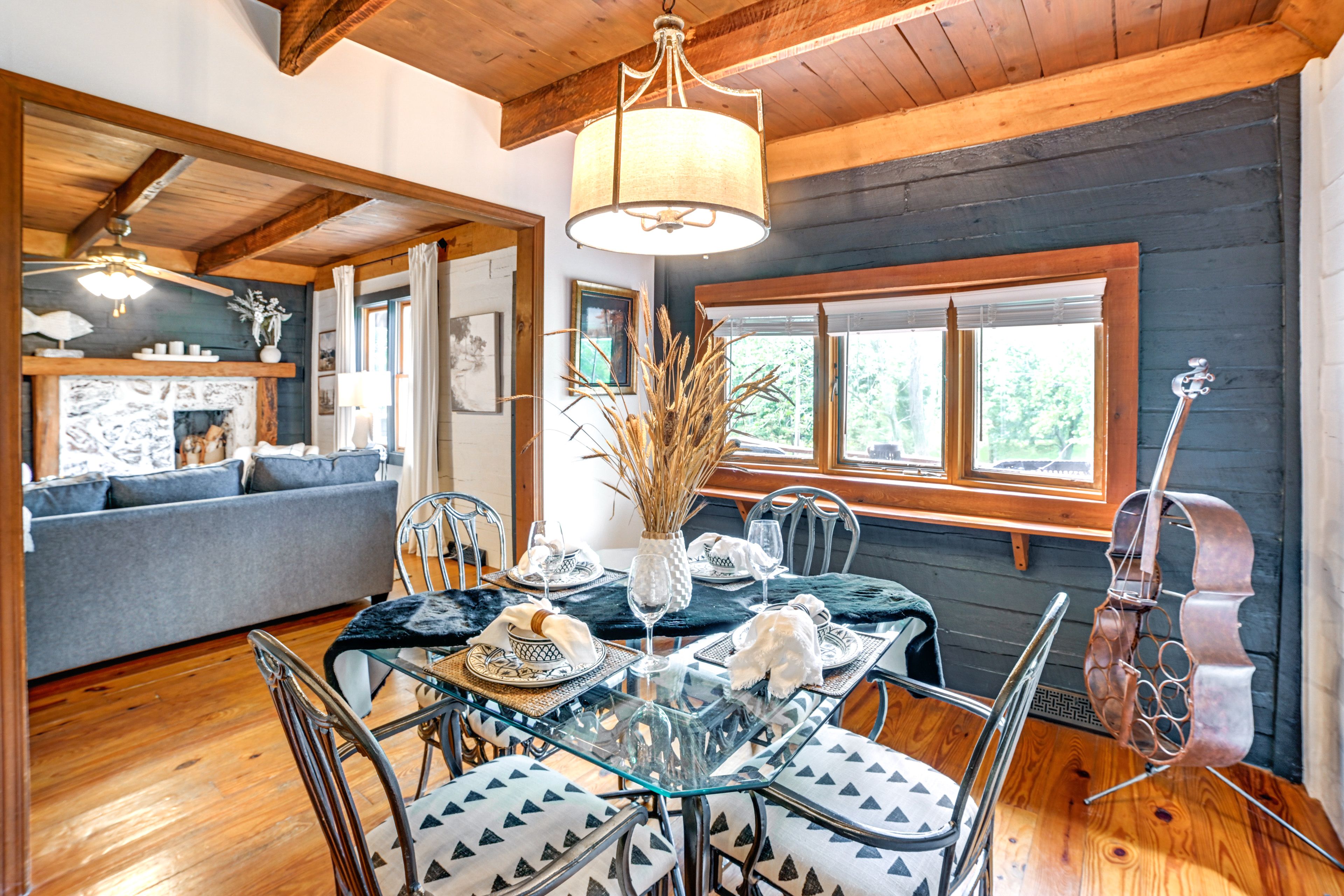 Dining Area | Dishware/Flatware | 1st Floor