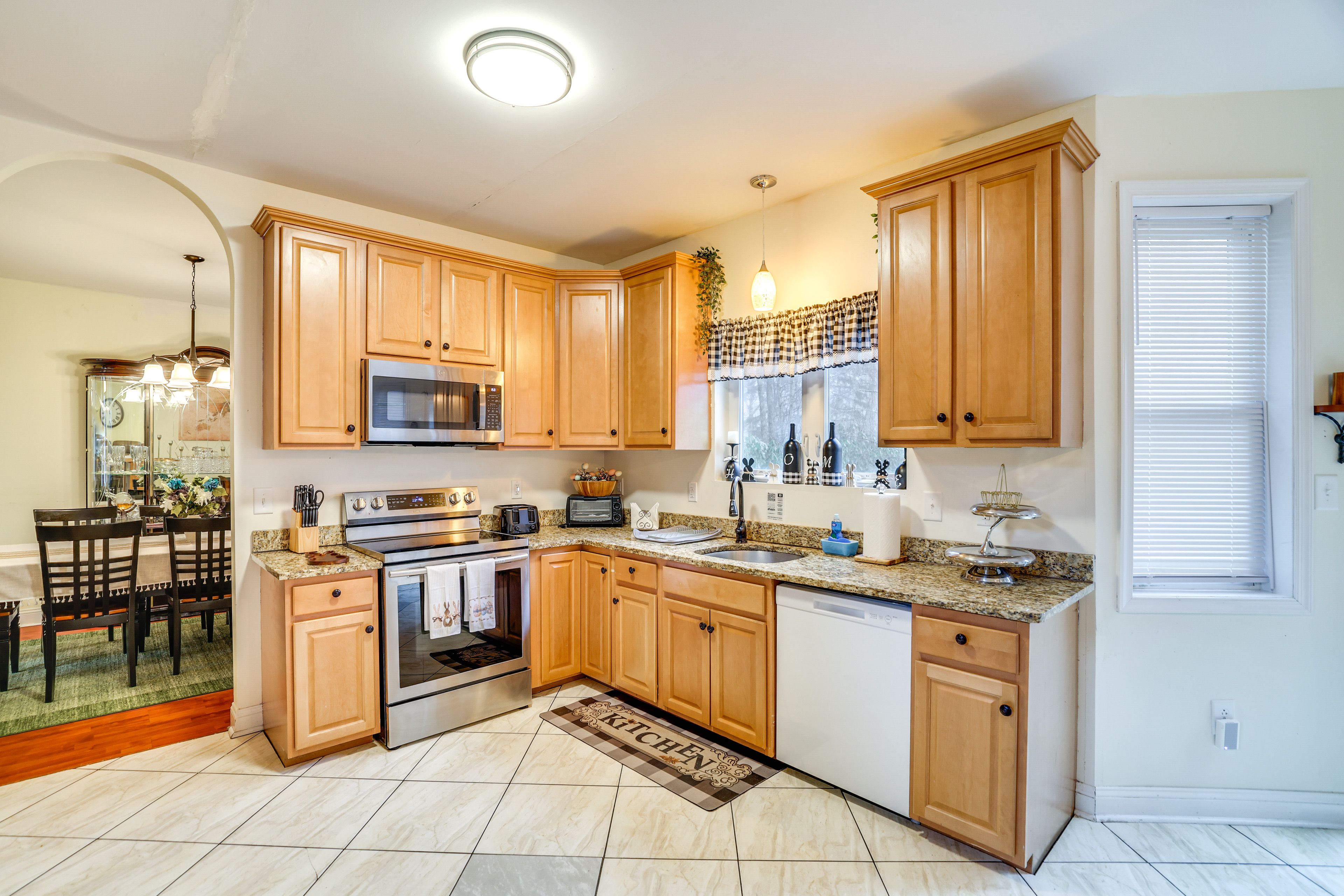 Kitchen | 1st Floor | Cooking Basics | Dual Coffee Maker | Toaster | Microwave