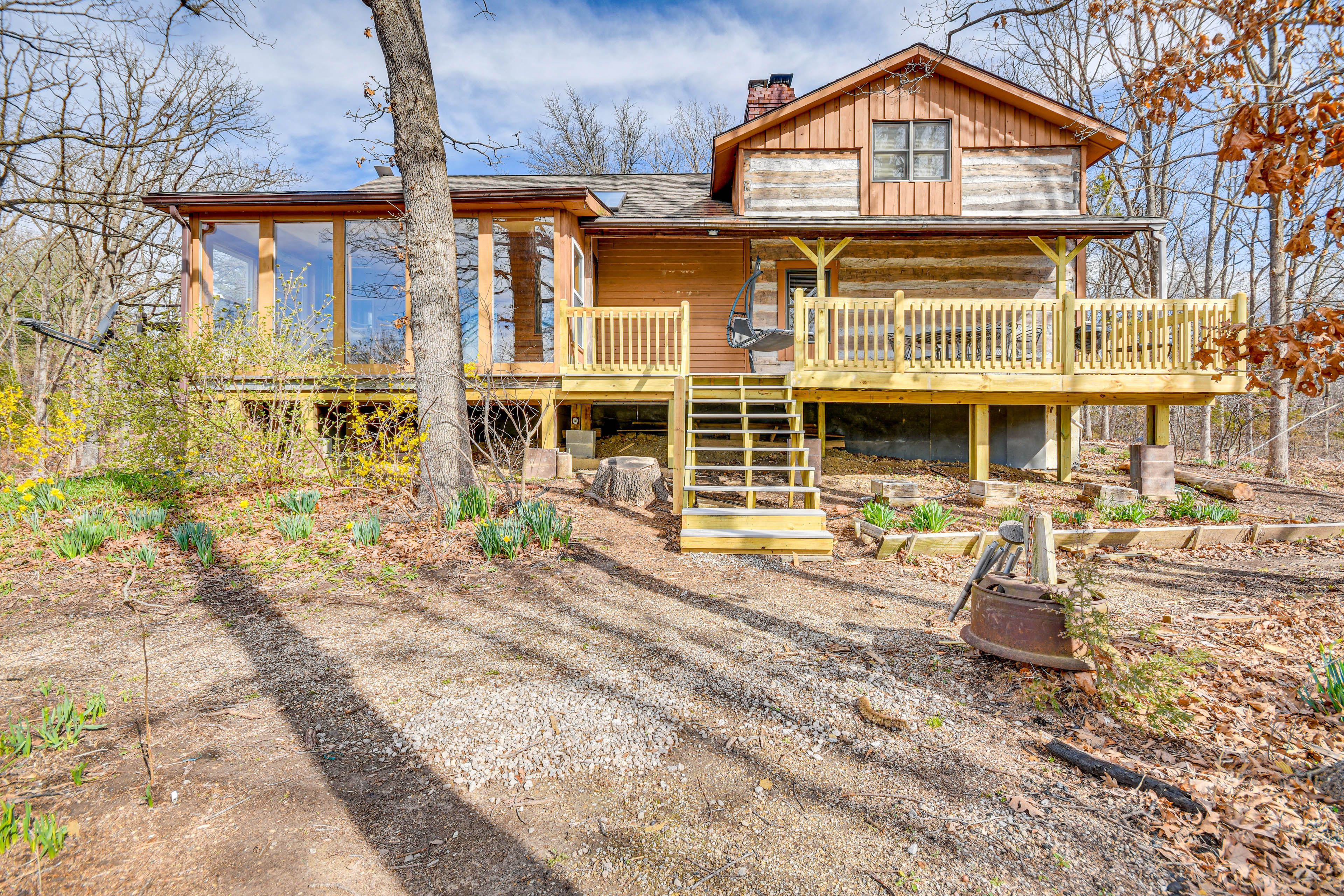 Cabin Exterior | Fire Pit | Outdoor Dining Area | Charcoal Grill | Sunroom