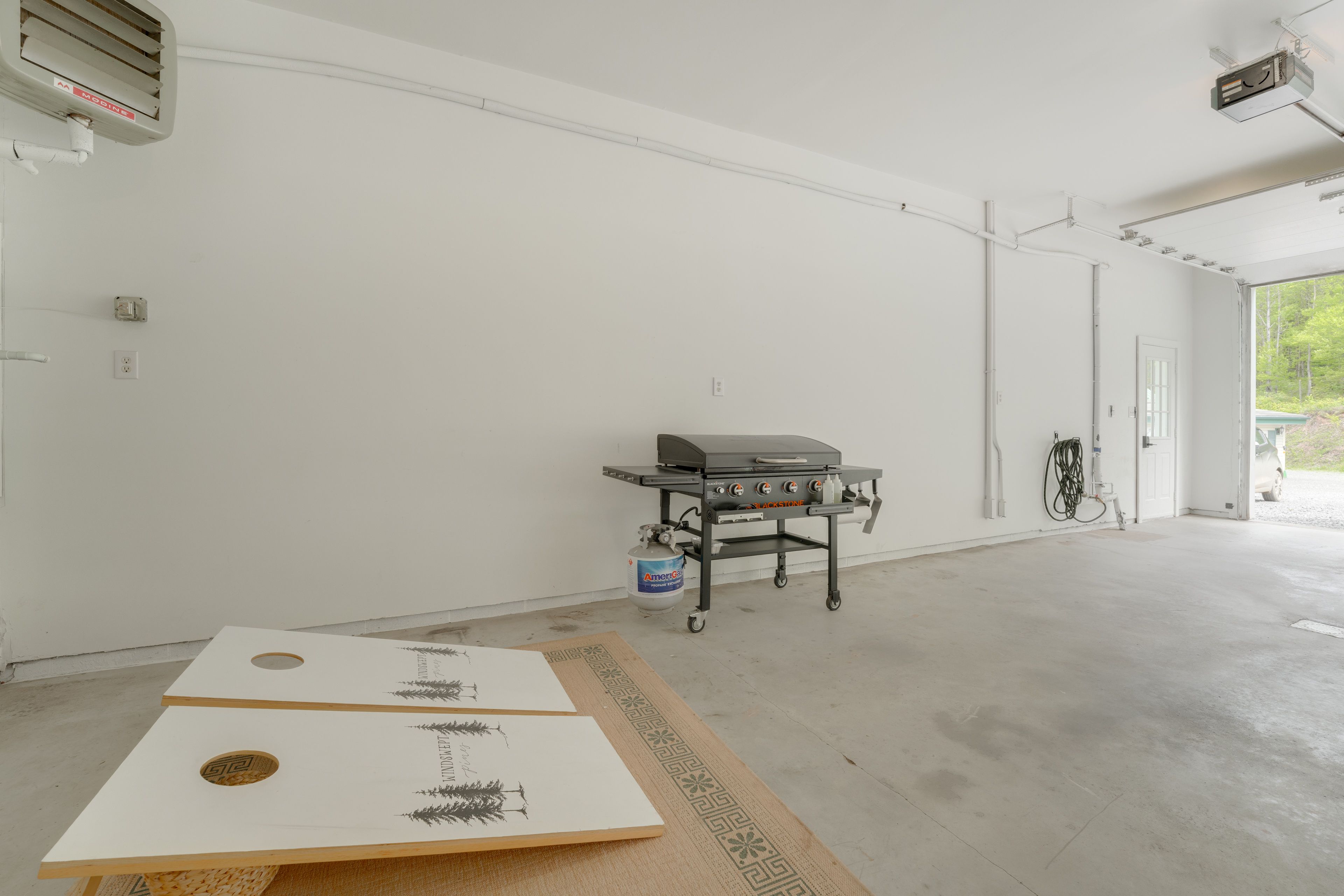 Garage | Cornhole Set