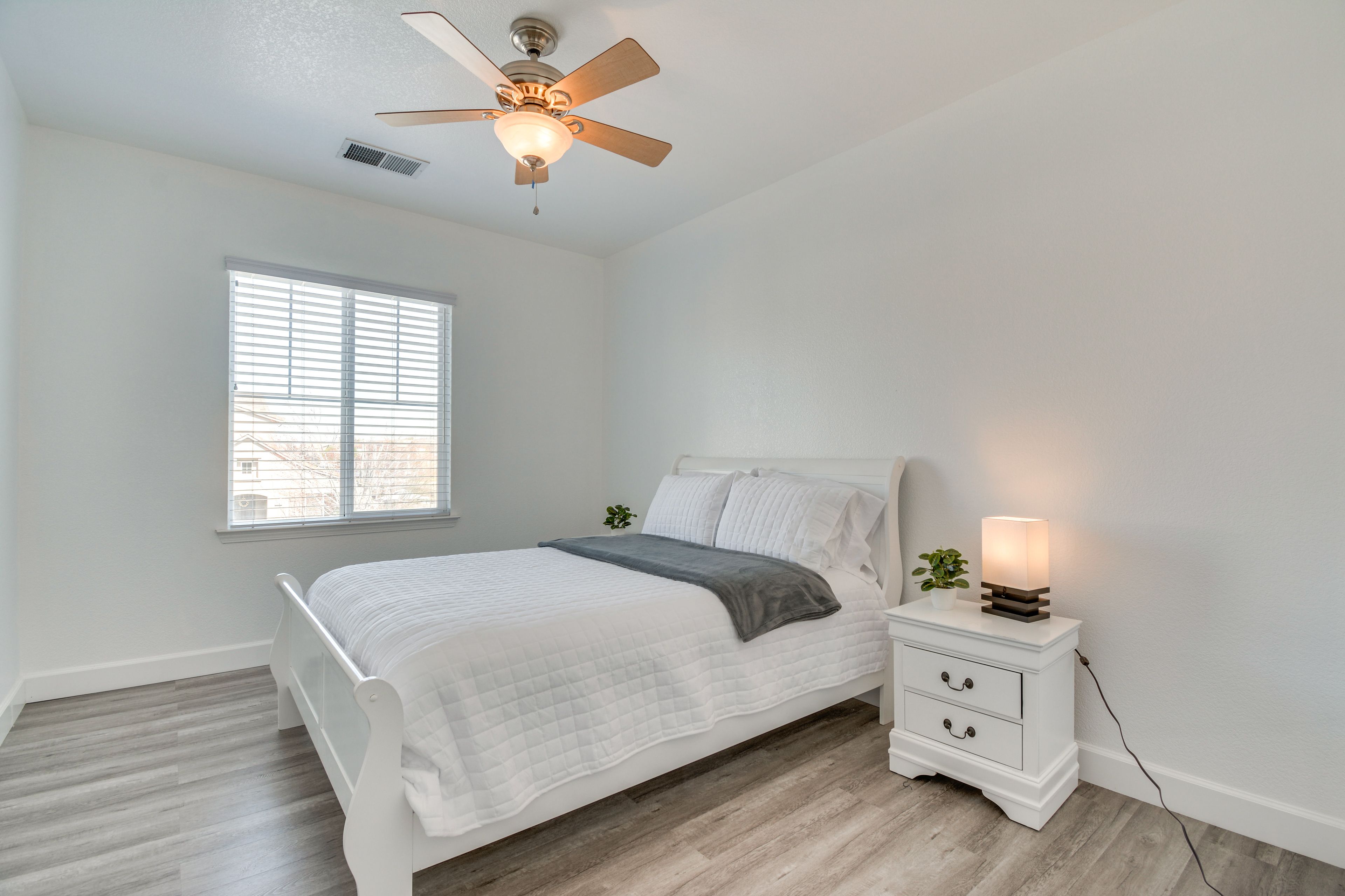 Bedroom 2 | Queen Bed | 2nd Floor