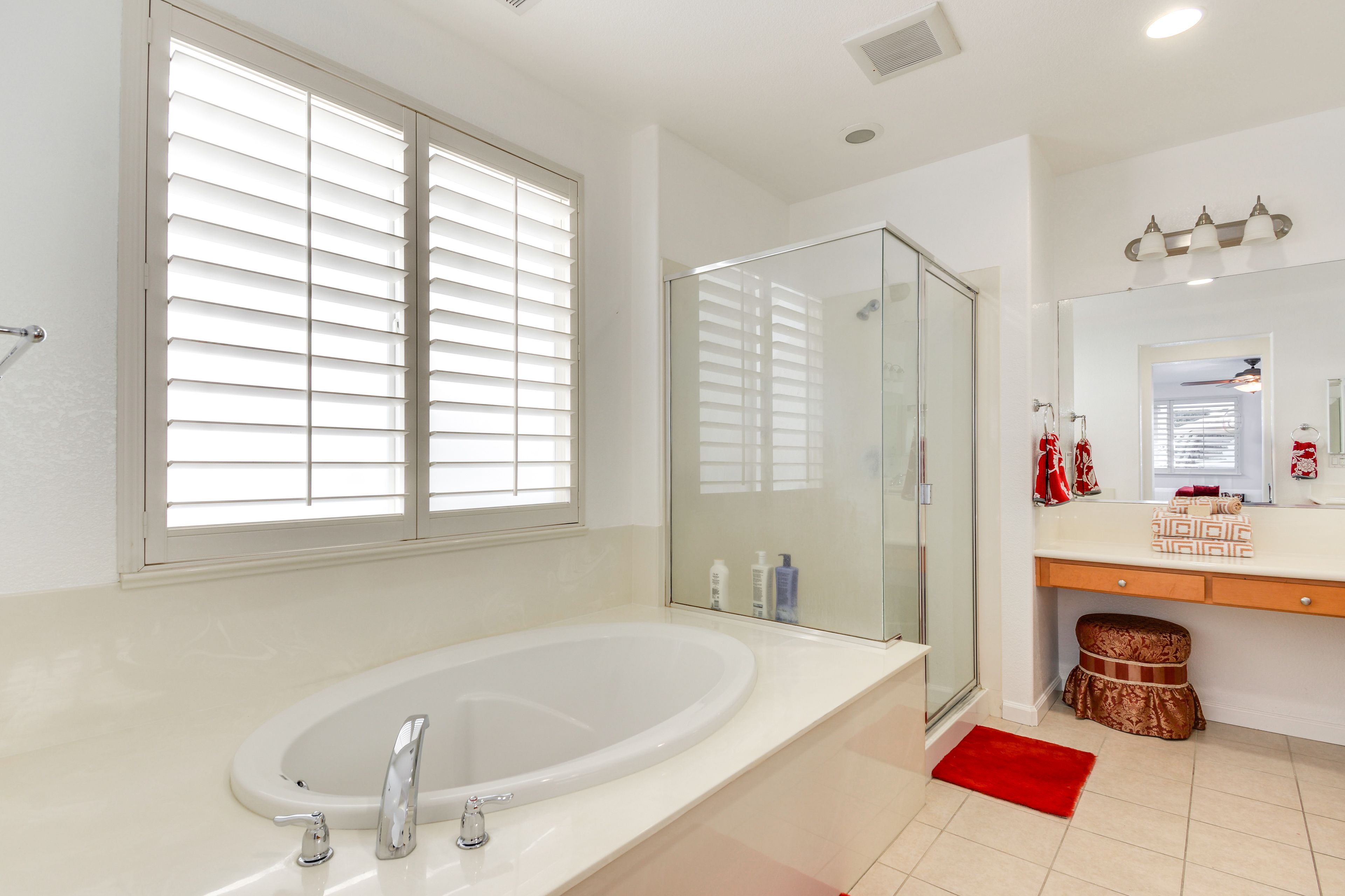 En-Suite Bathroom | 1st Floor | Complimentary Toiletries