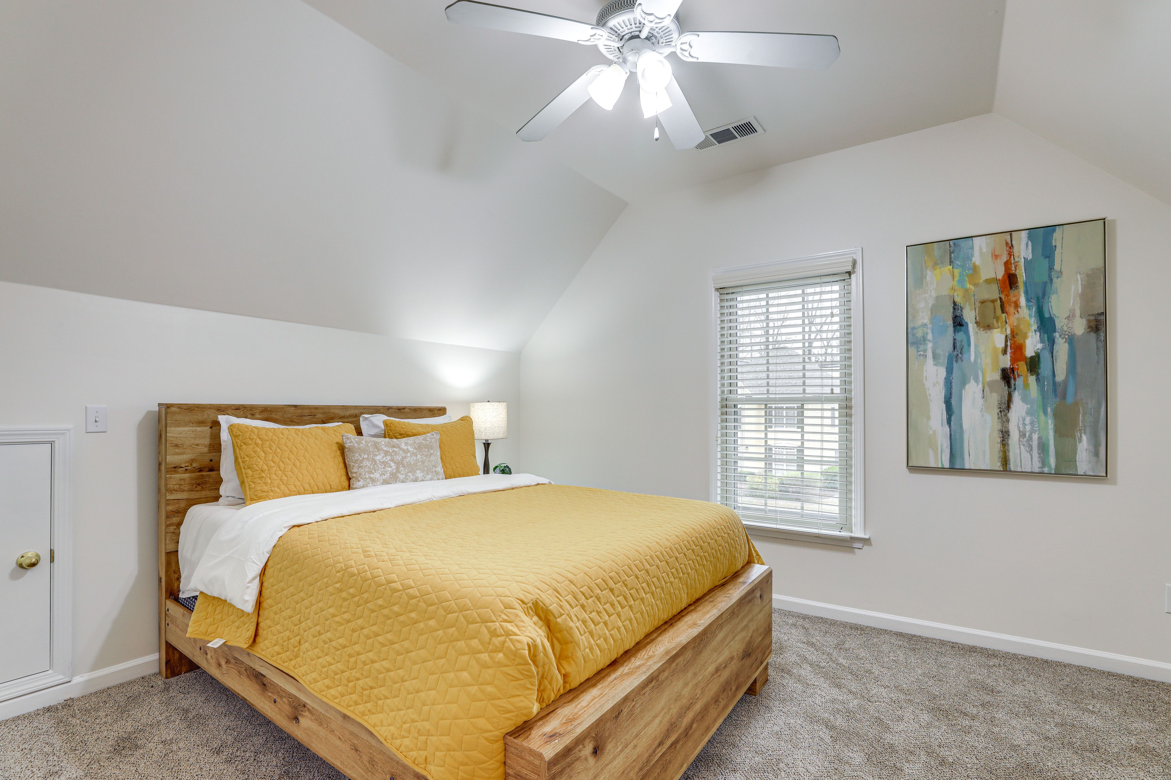 Bedroom 3 | 2nd Floor | Queen Bed