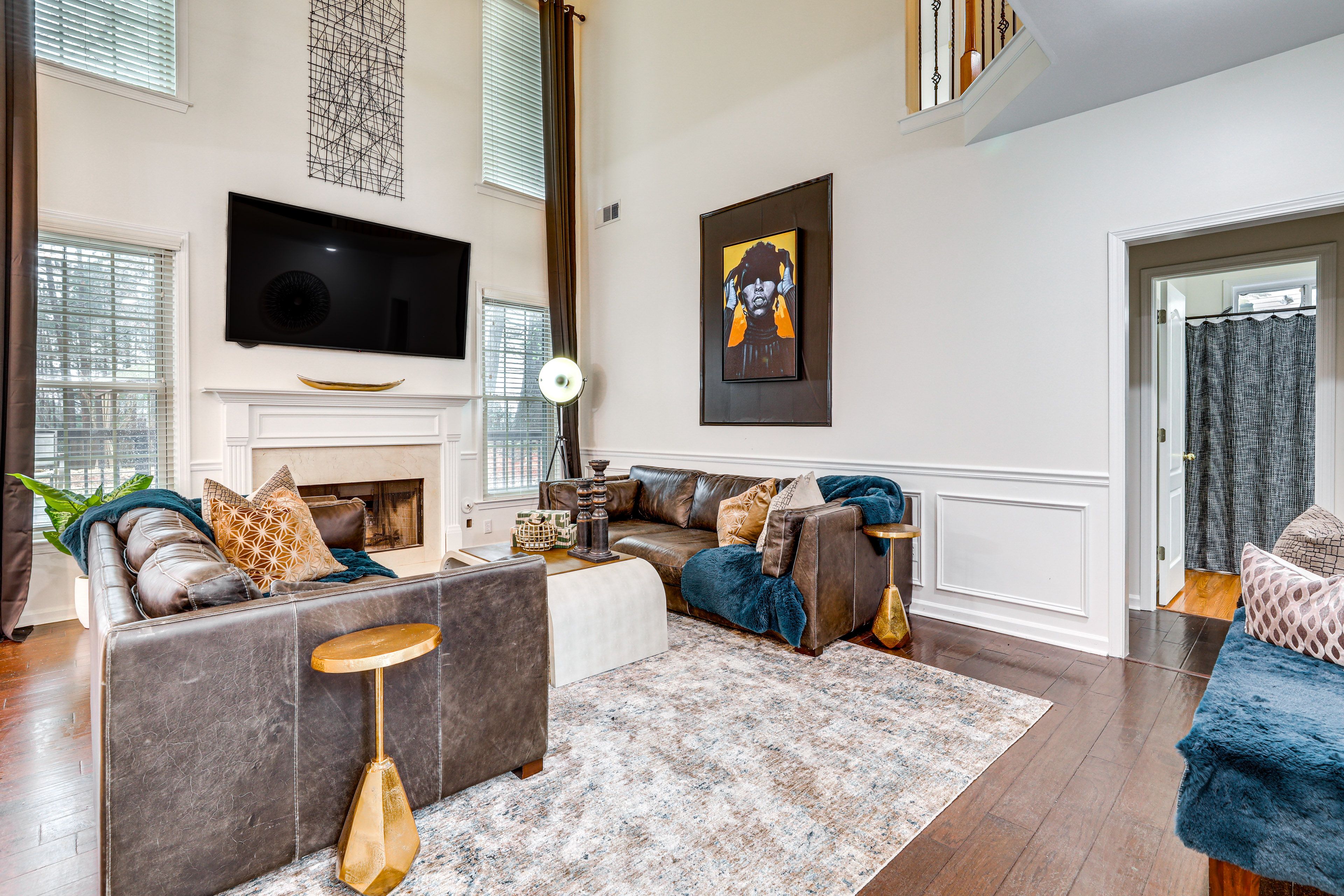 Living Room | 1st Floor | Smart TV w/ Cable | Fireplace