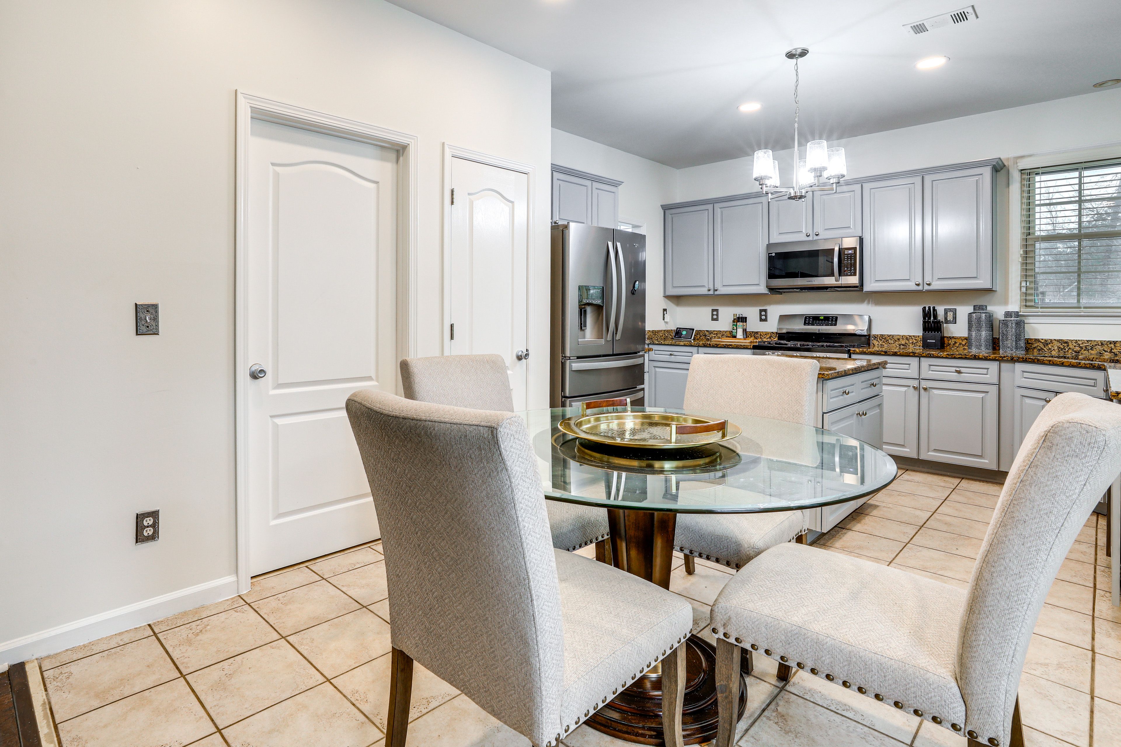 Kitchen | 1st Floor | Dining Area | Dishwasher | Cooking Basics