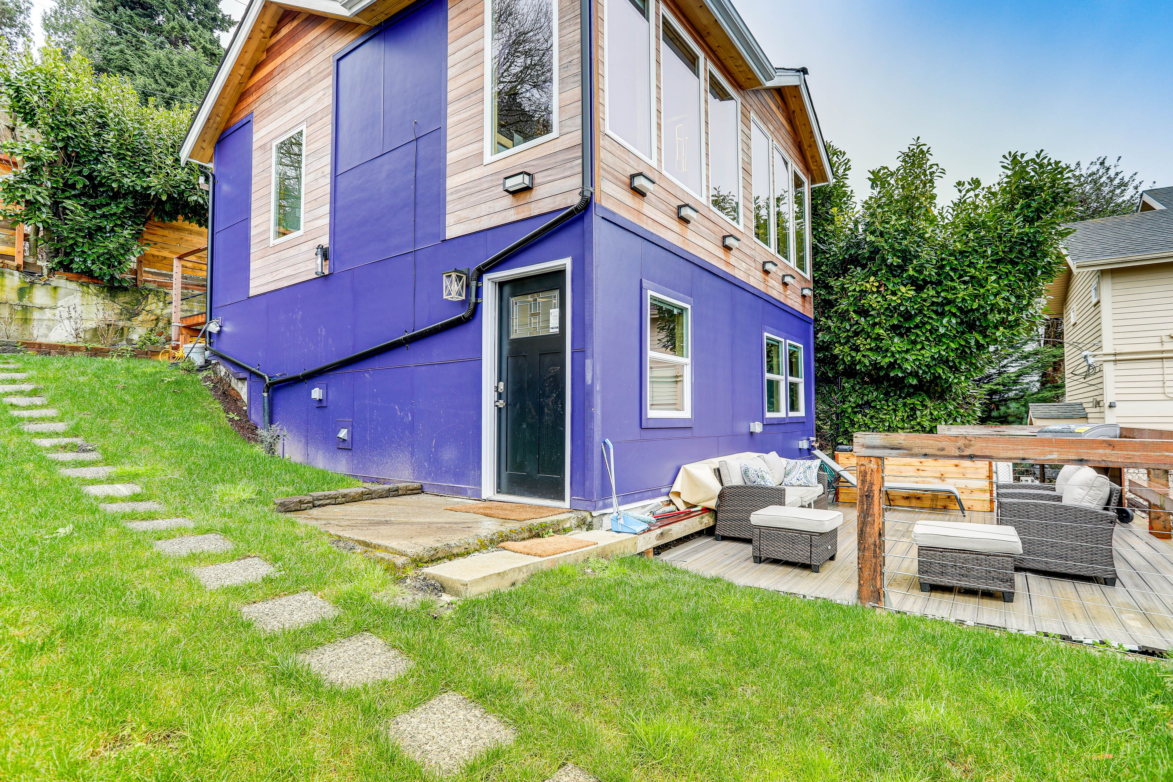 Furnished Deck | Gas Grill