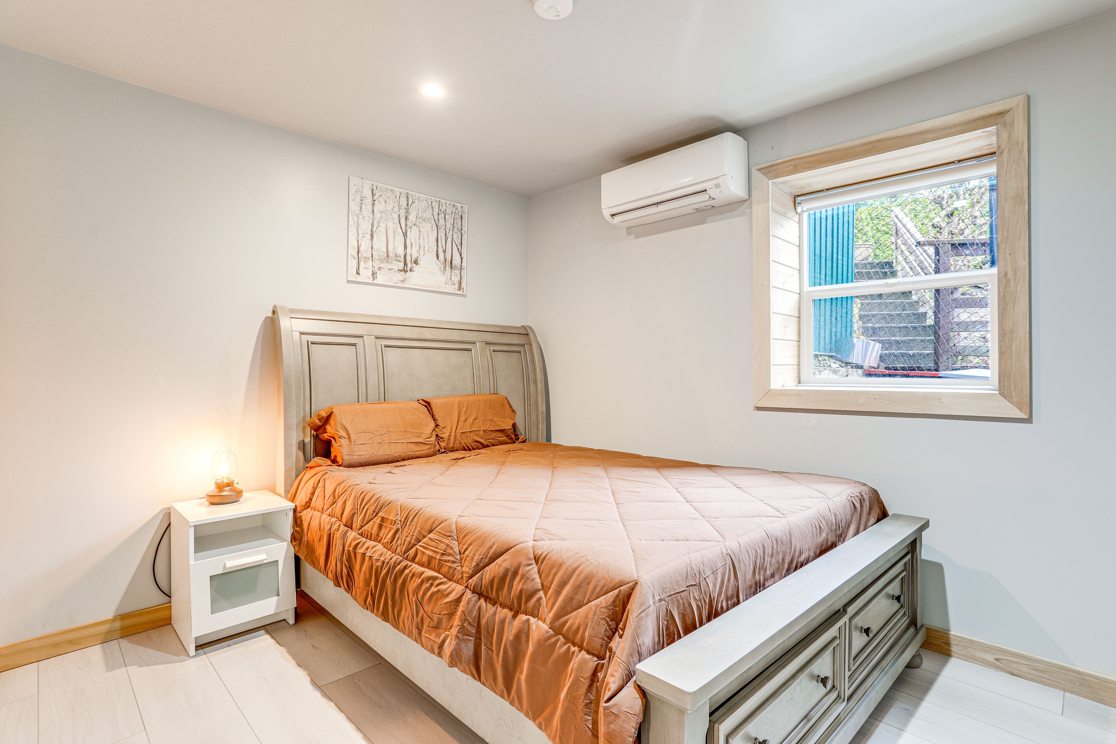 Bedroom 2 | Queen Bed | Ground Floor