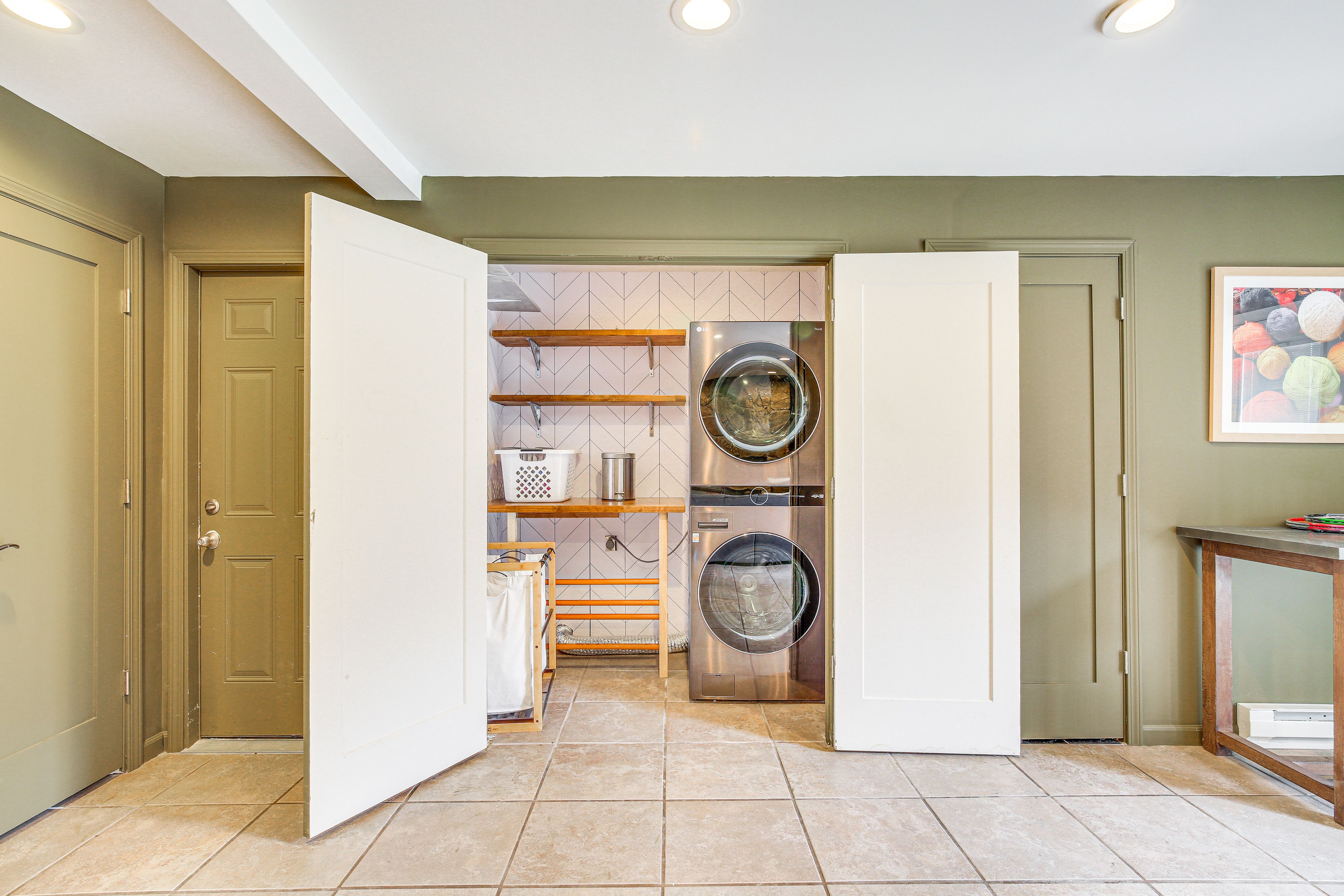 Washer & Dryer | Lower Level