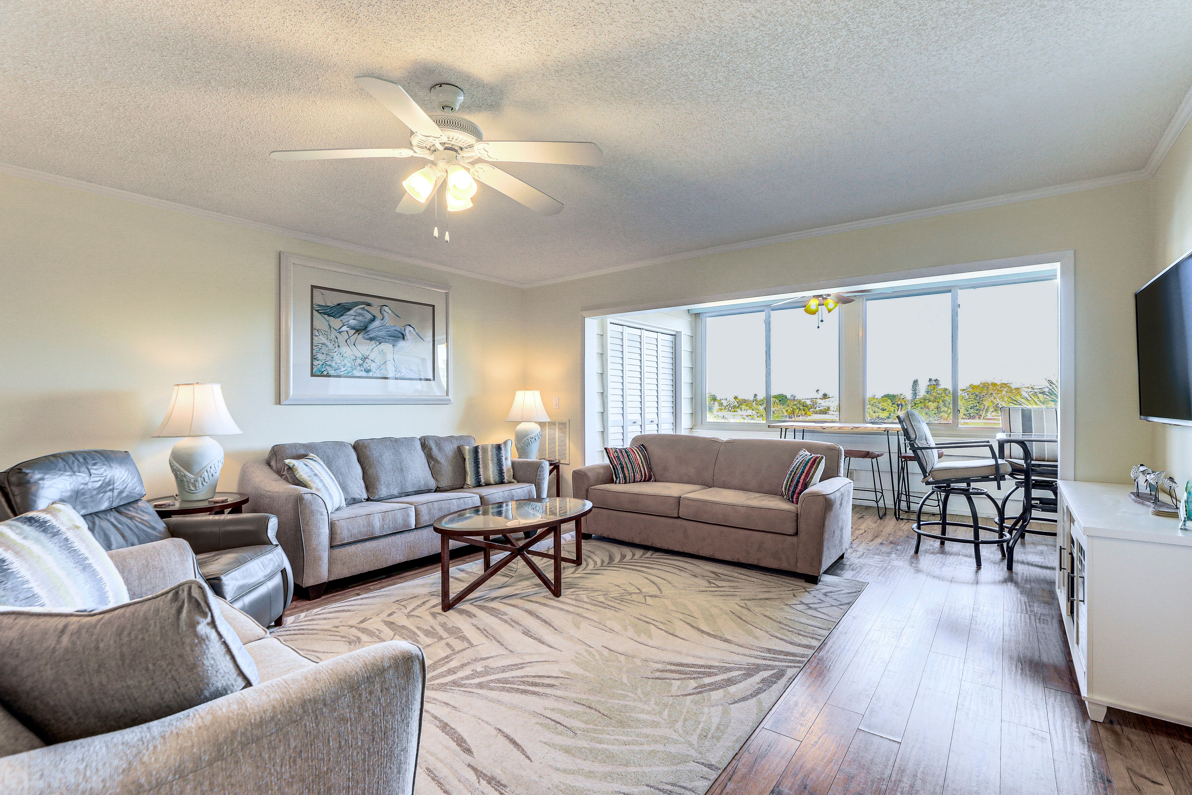 Bradenton Vacation Rental | 2BR | 2BA | 1,218 Sq Ft | Step-Free Access