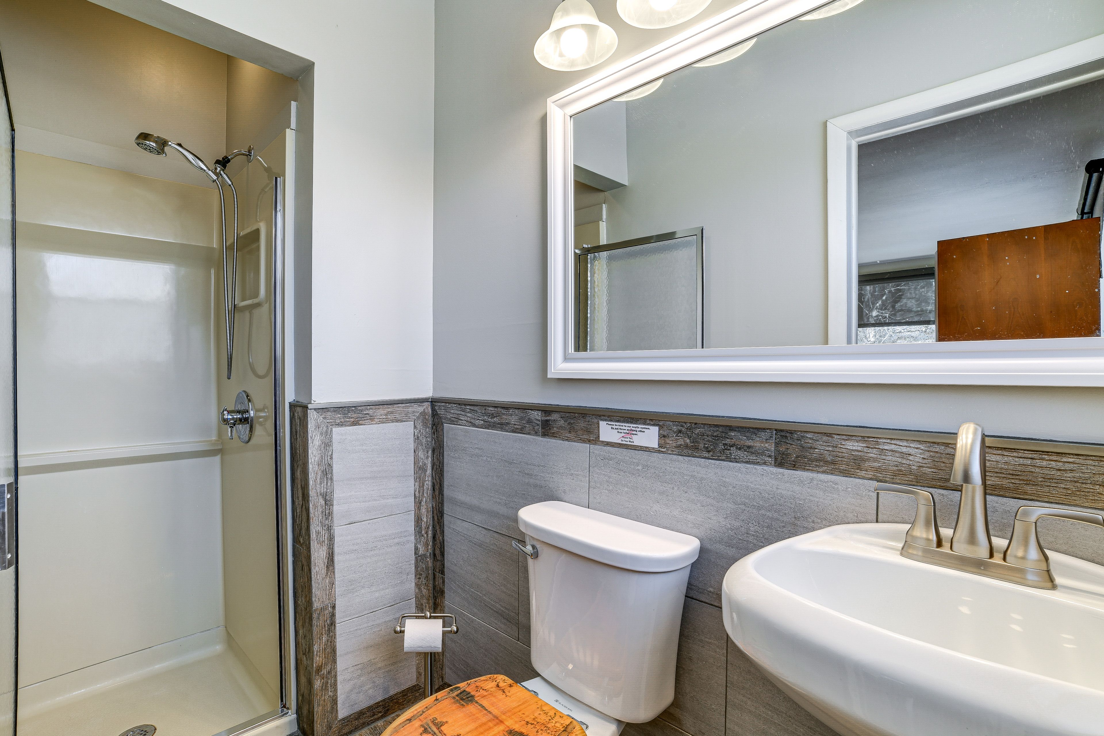 En-Suite Bathroom | Top Level
