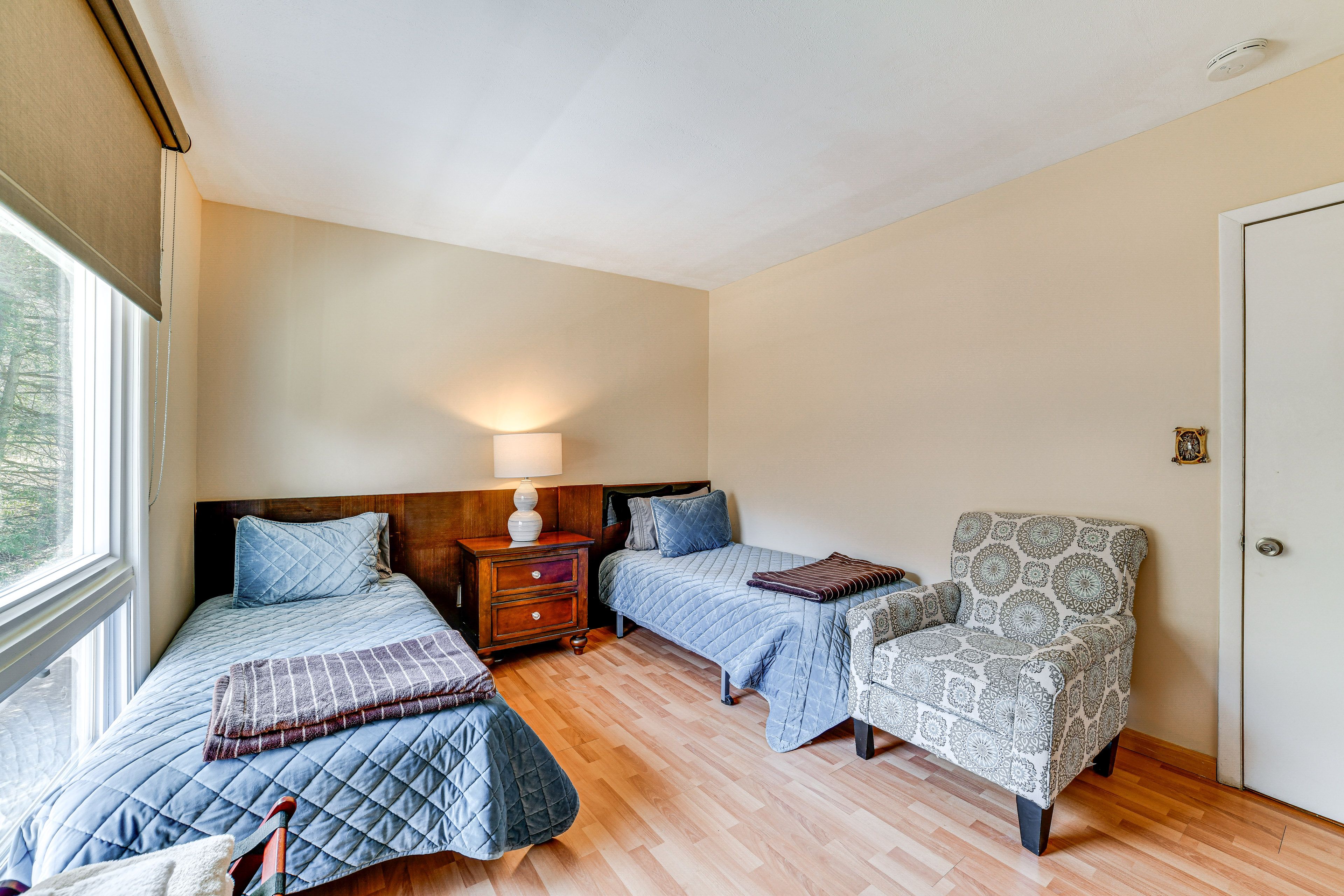 Bedroom 8 | Top Level | 2 Twin Beds