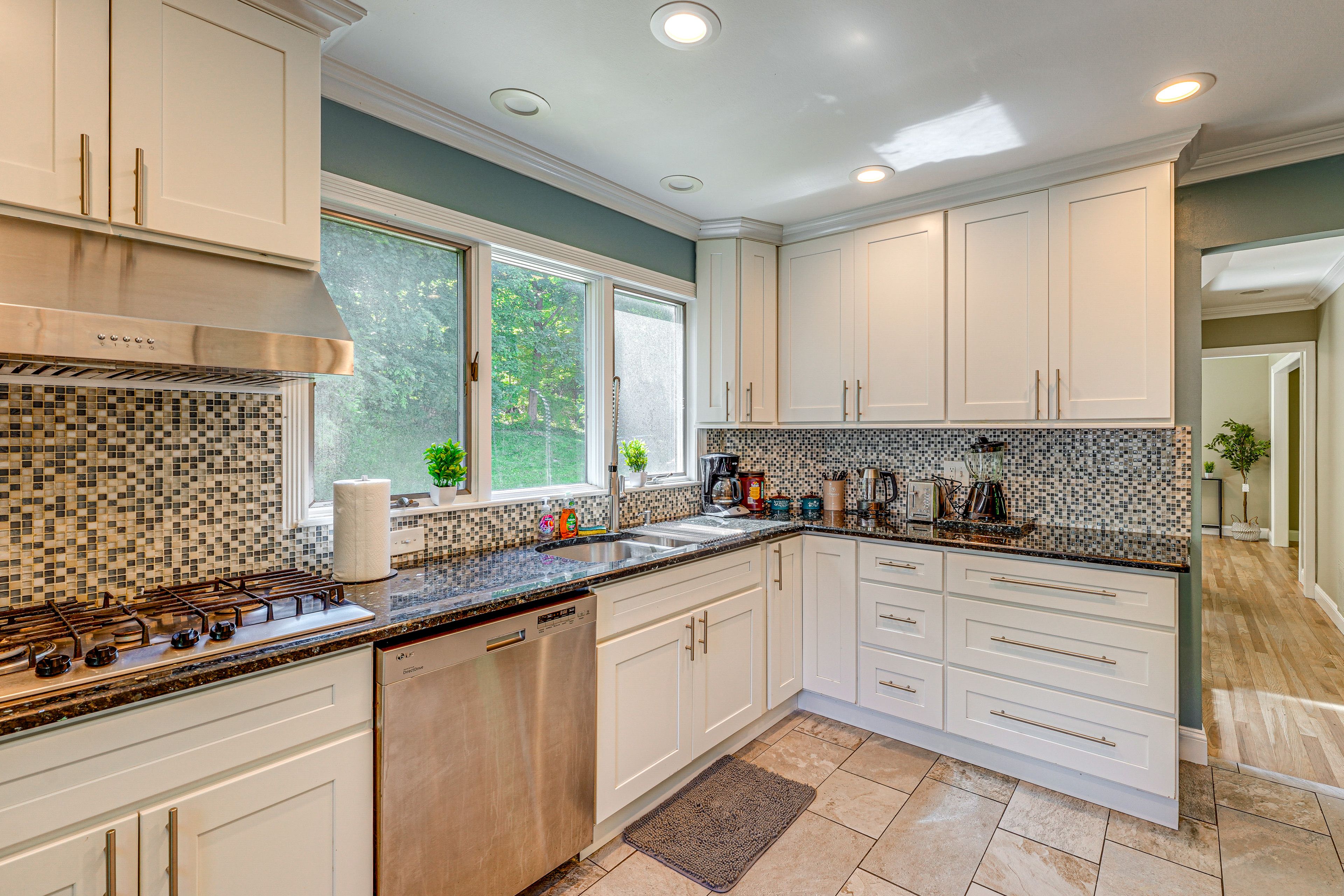 Kitchen | 1st Floor | Drip Coffee Pot | Tea Kettle | Blender
