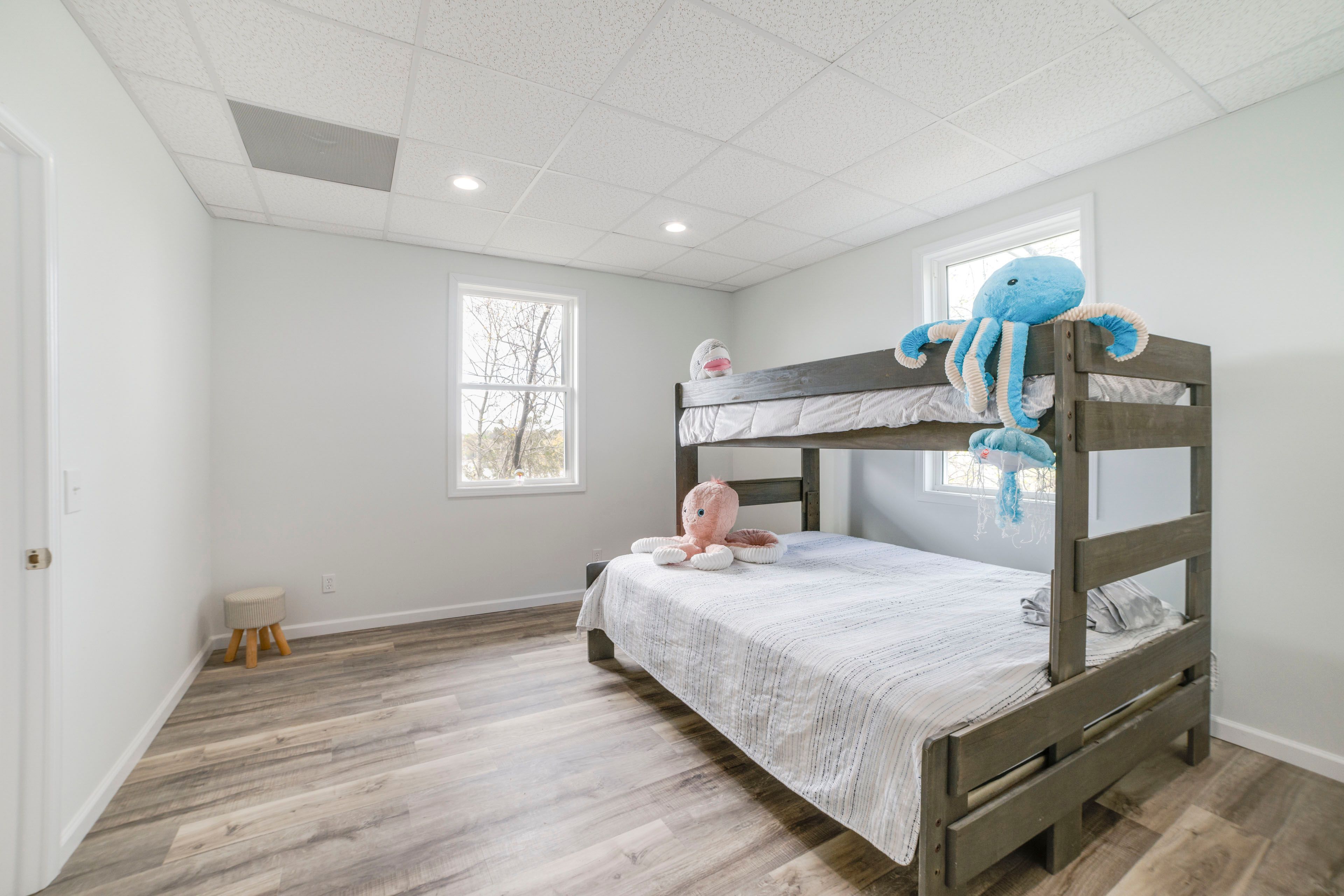 Bedroom 4 | Full/Queen Bunk Bed | Basement Level