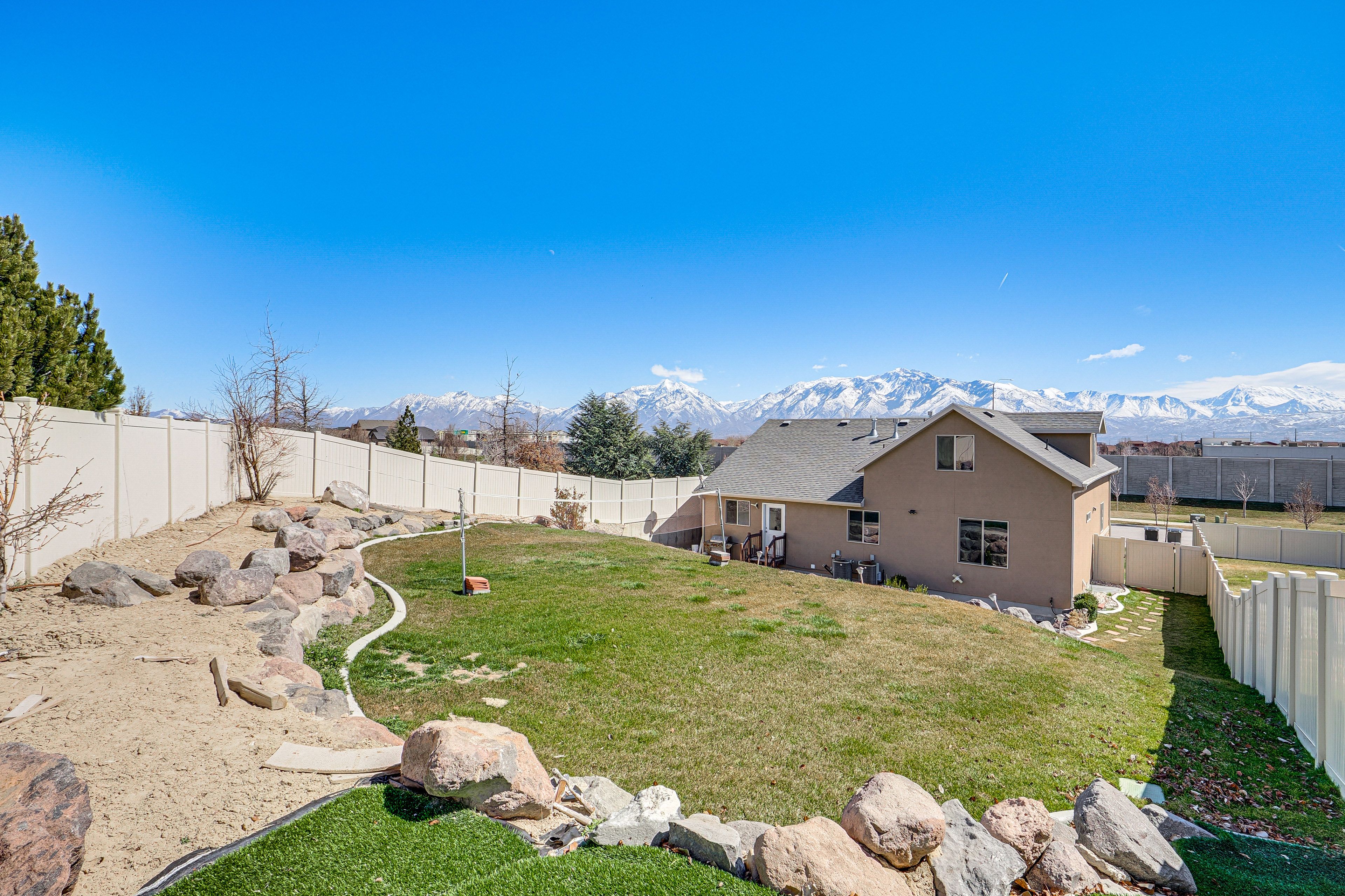 Mountain Views | Shared Outdoor Space