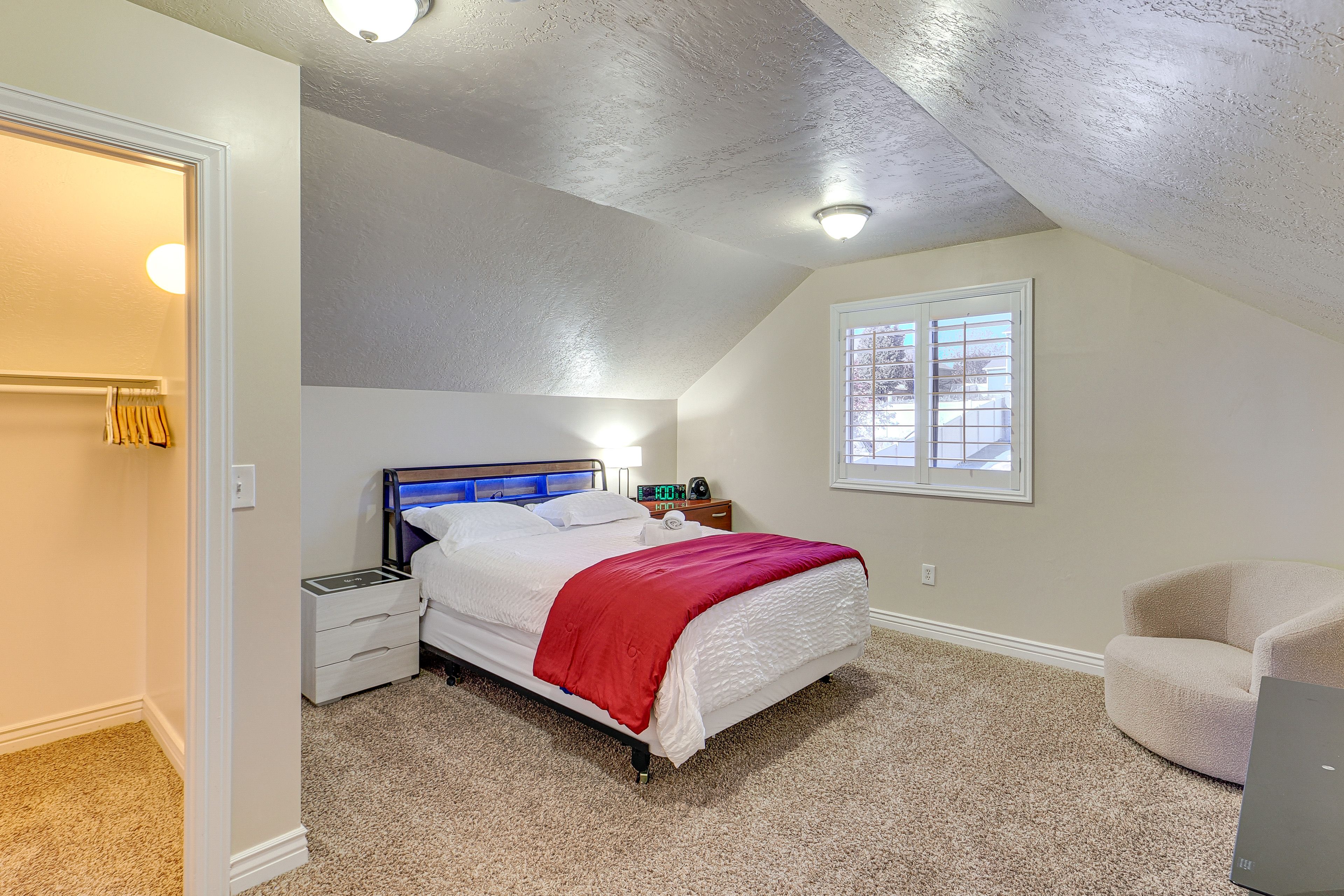 Bedroom 3 | Queen Bed | 2nd Floor