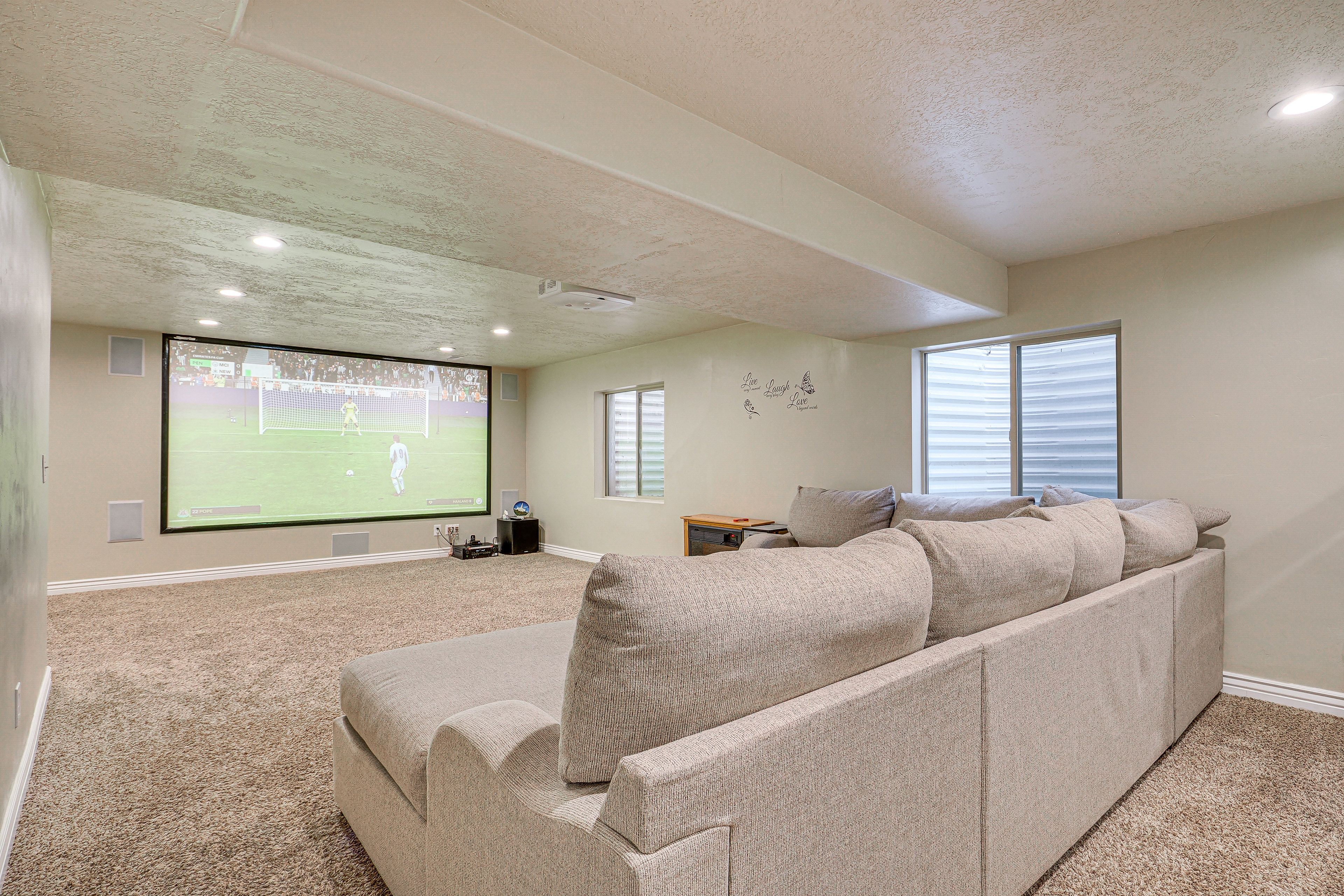 Living Room | Smart TV w/ Streaming Services | Video Projector Screen