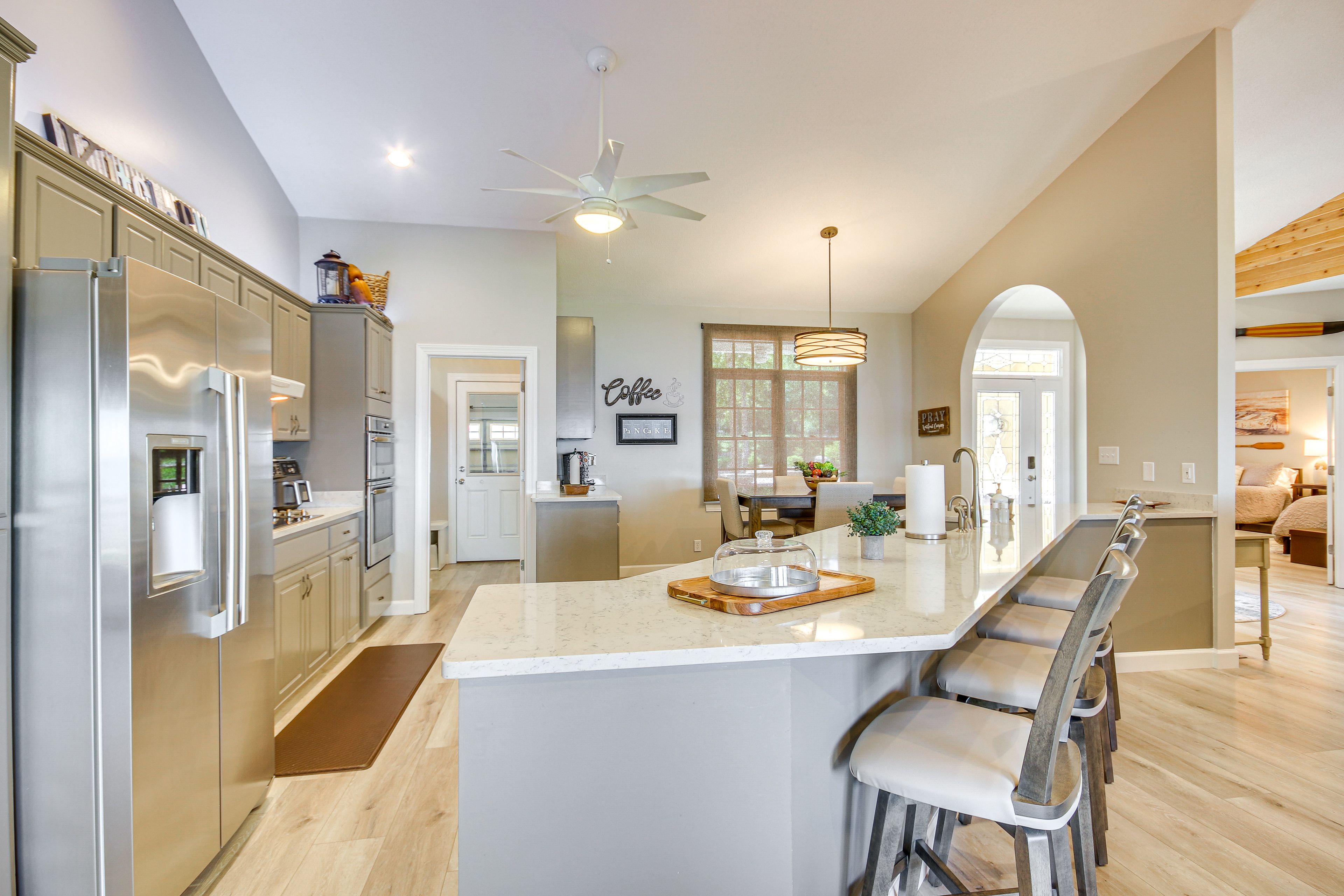 Kitchen | Bar Seating