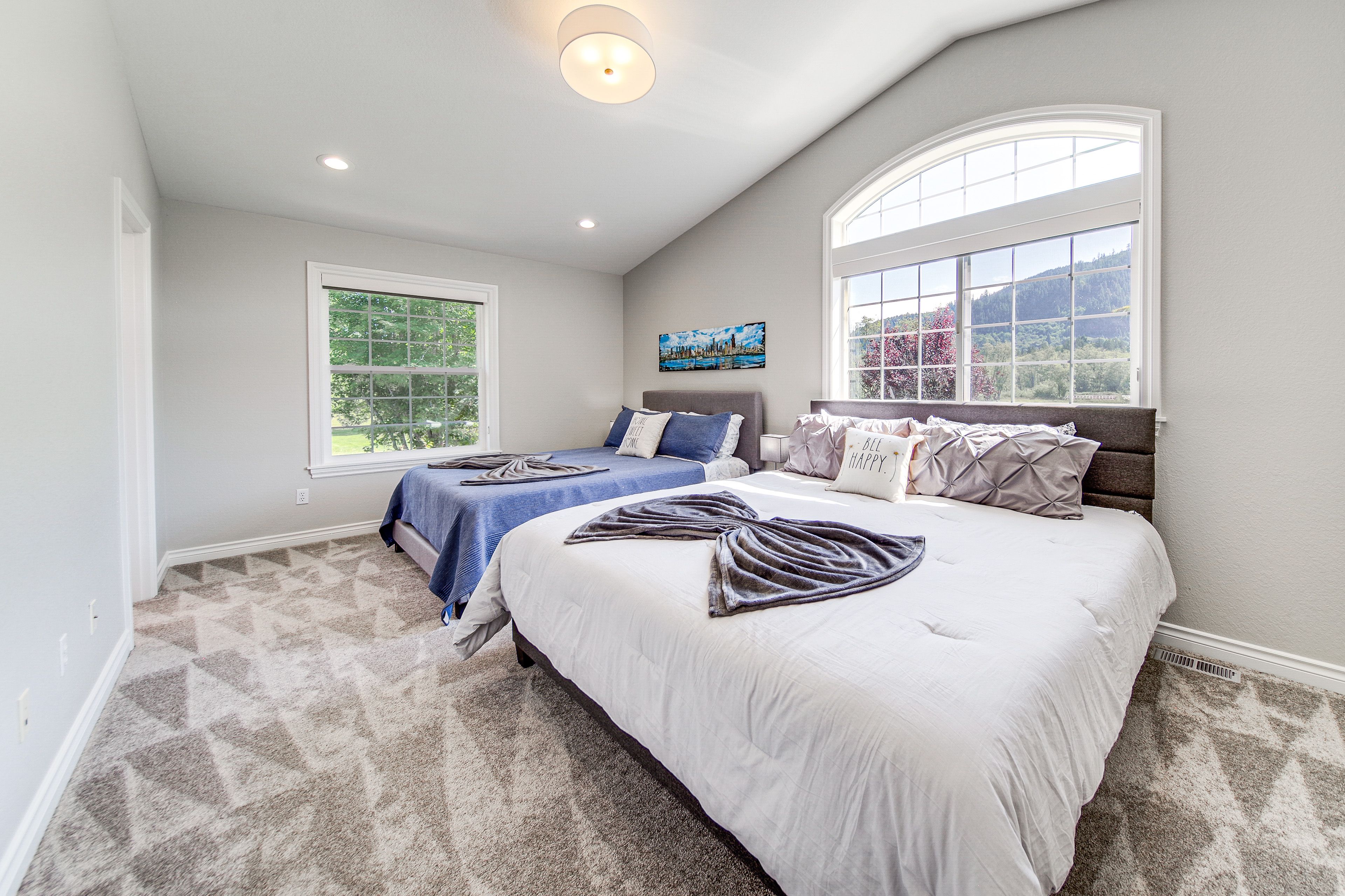 Bedroom Suite 4 | King Bed | Queen Bed | Walk-In Closet | 2nd Floor