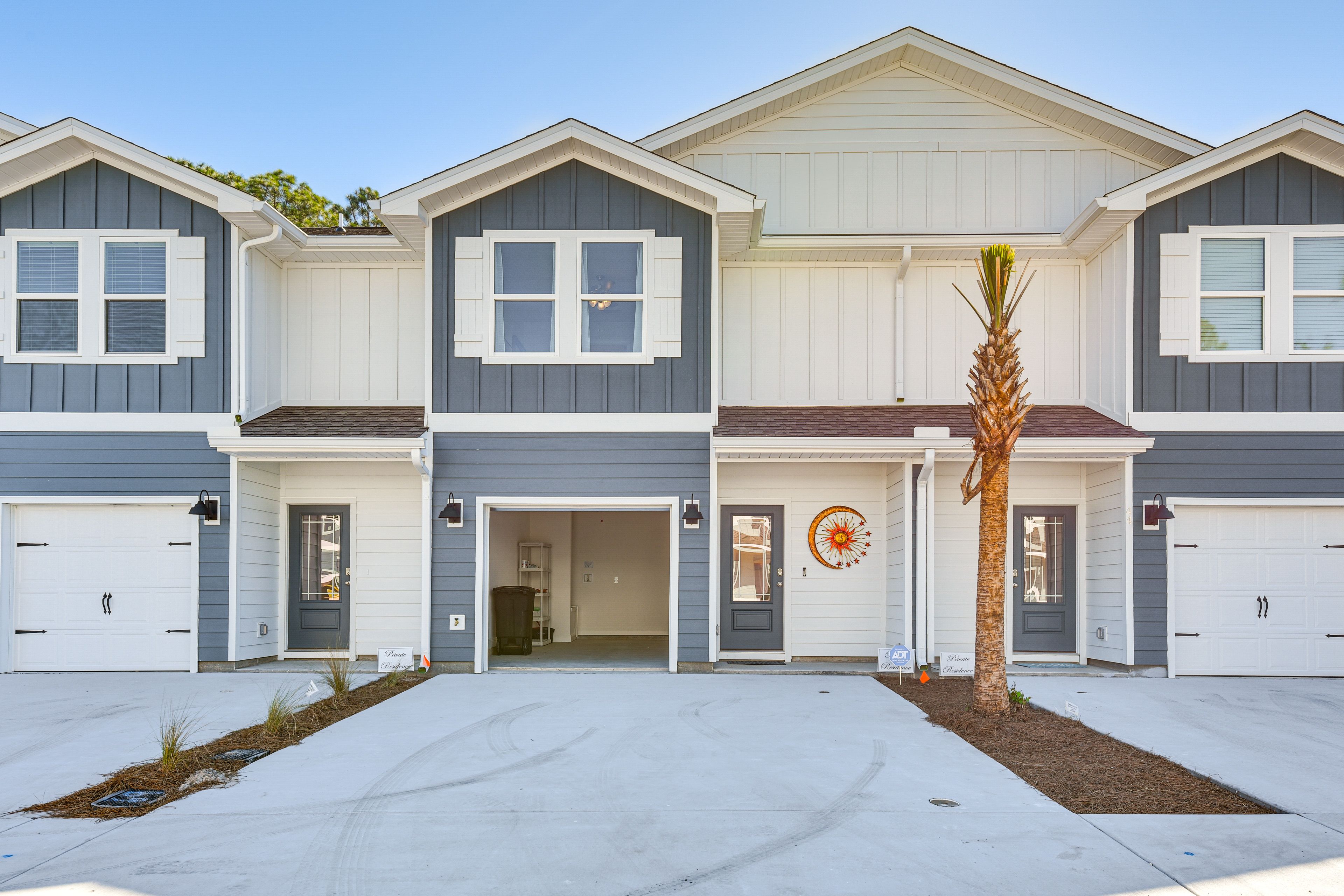 Parking | Driveway (2 Vehicles) | Garage (1 Vehicle) | Free Street Parking
