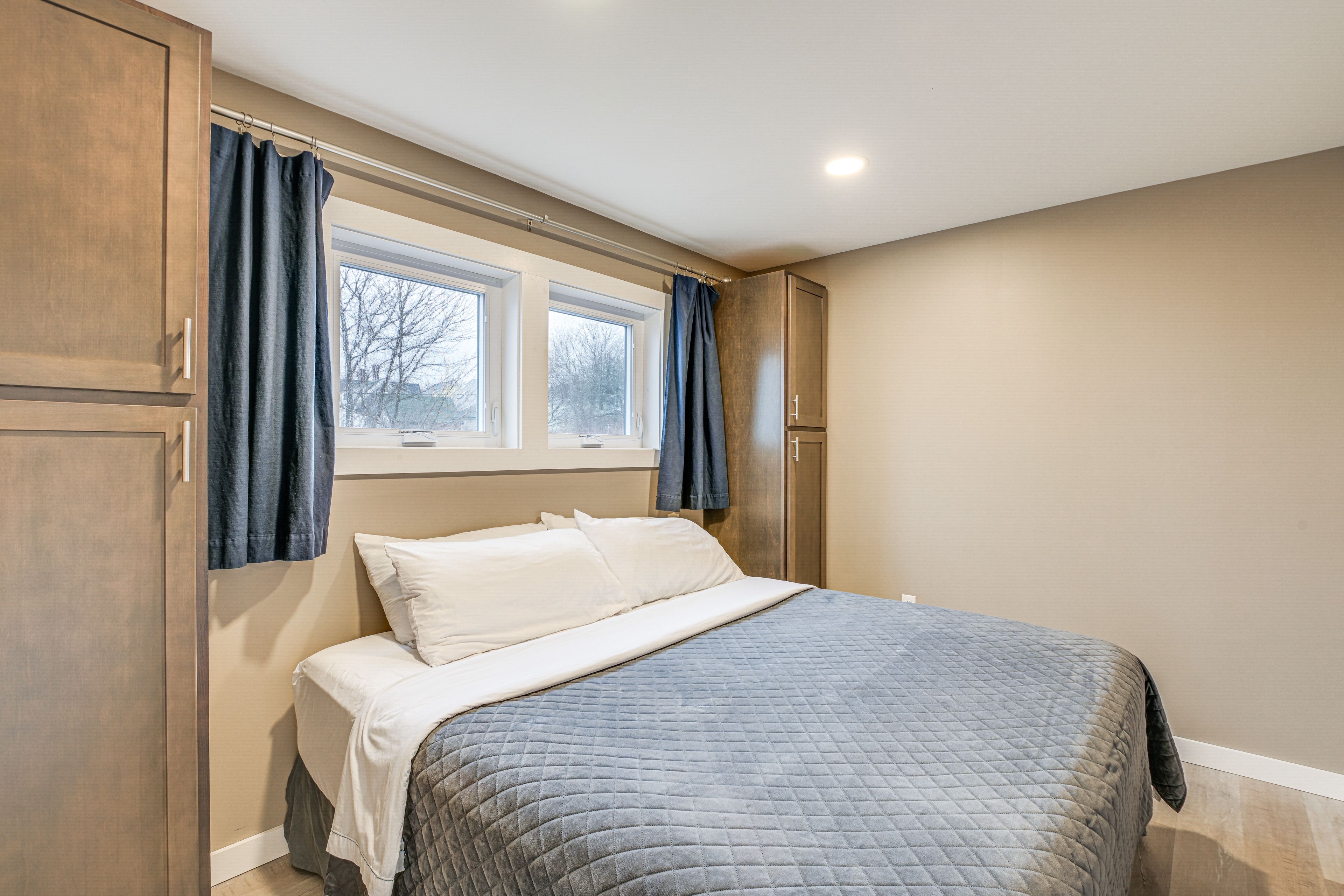 Bedroom 1 | King Bed | Linens Provided