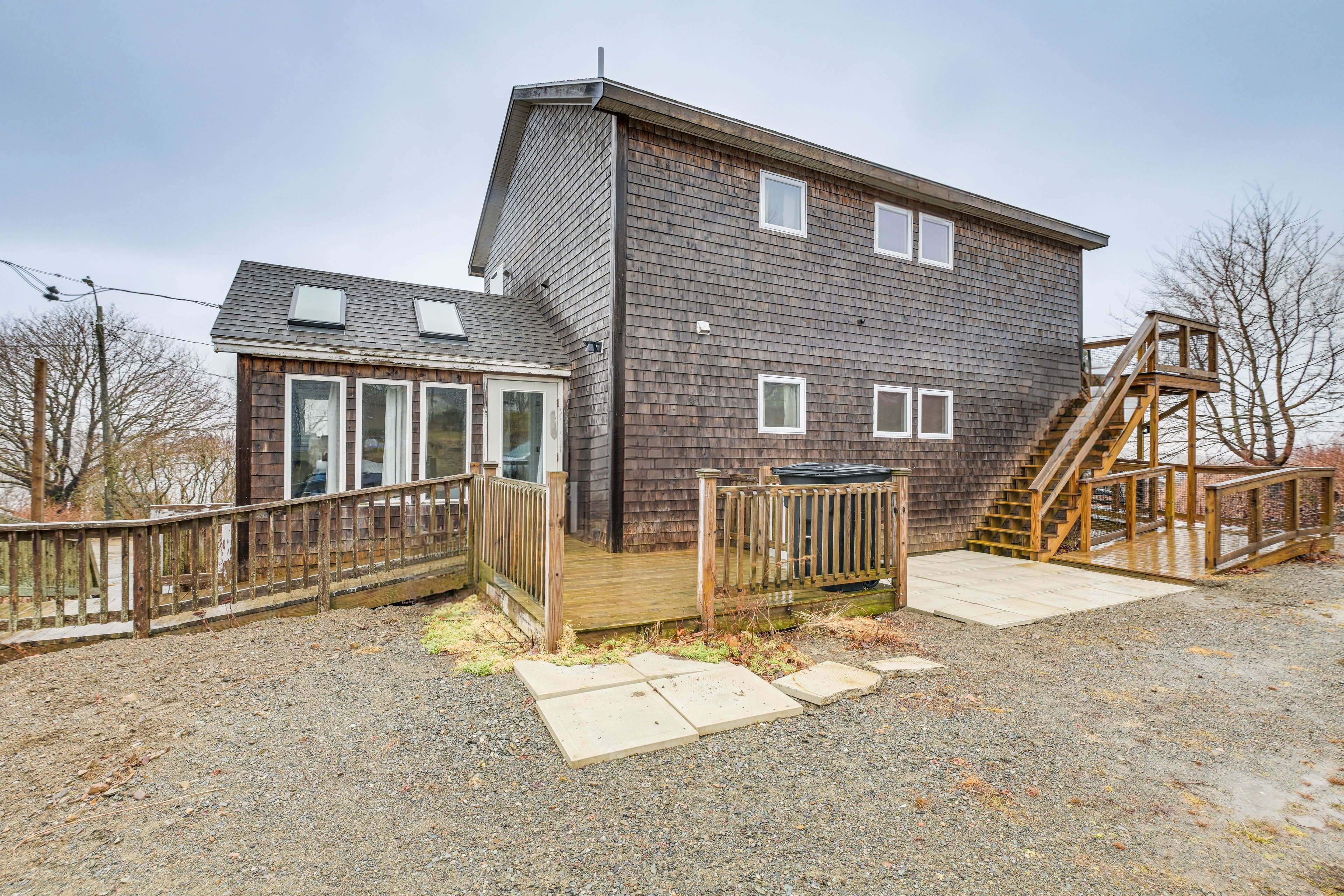 Exterior | Central Heating | Free WiFi