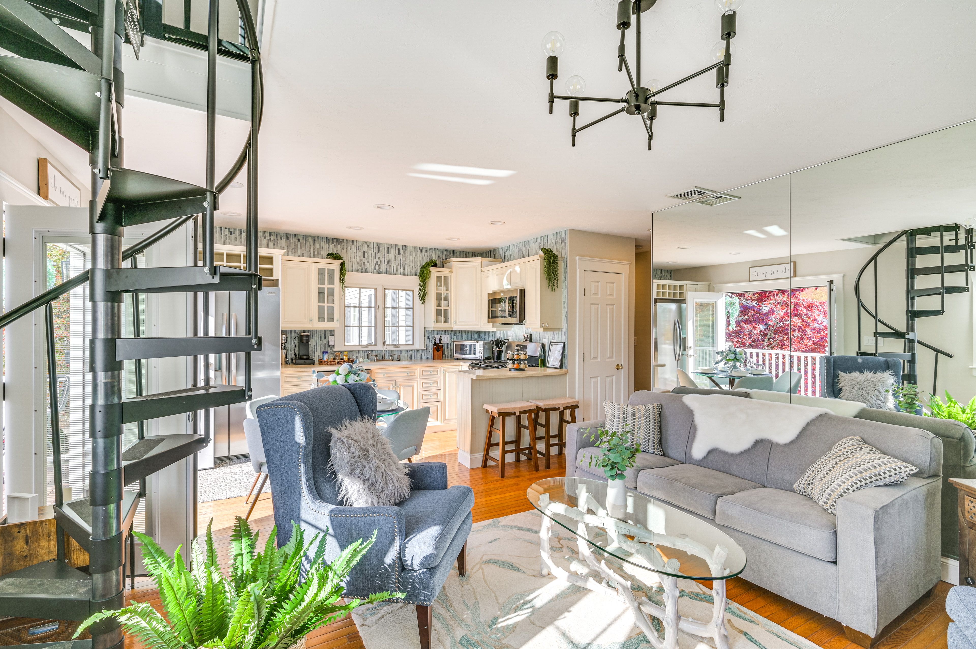 Living Room | Queen Sleeper Sofa | Smart TV | Electric Fireplace | Main Level