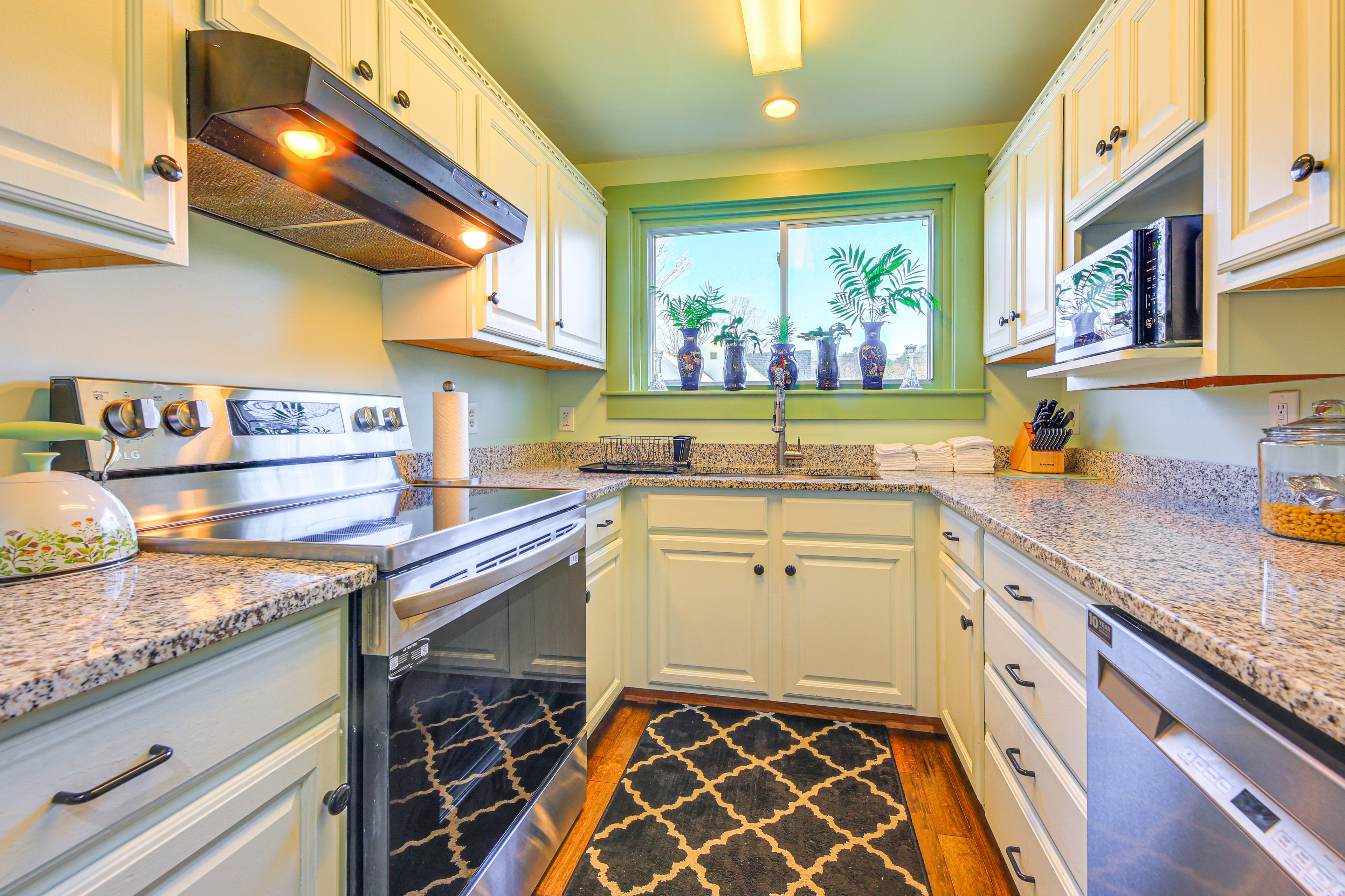 Kitchen | 1st Floor | Drip Coffee Maker | Dishwasher | Cooking Basics