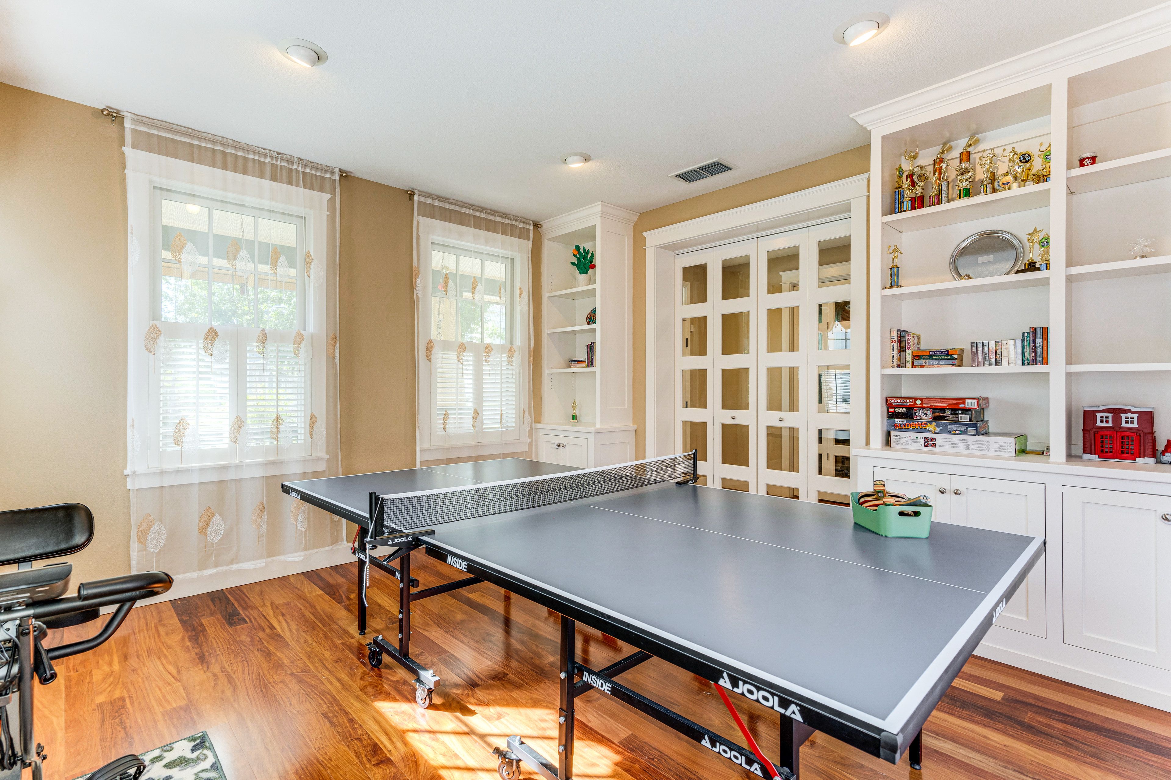 Game Area | 1st Floor | Ping-Pong Table | Stationary Bike | Dumbbells | Yoga Mat