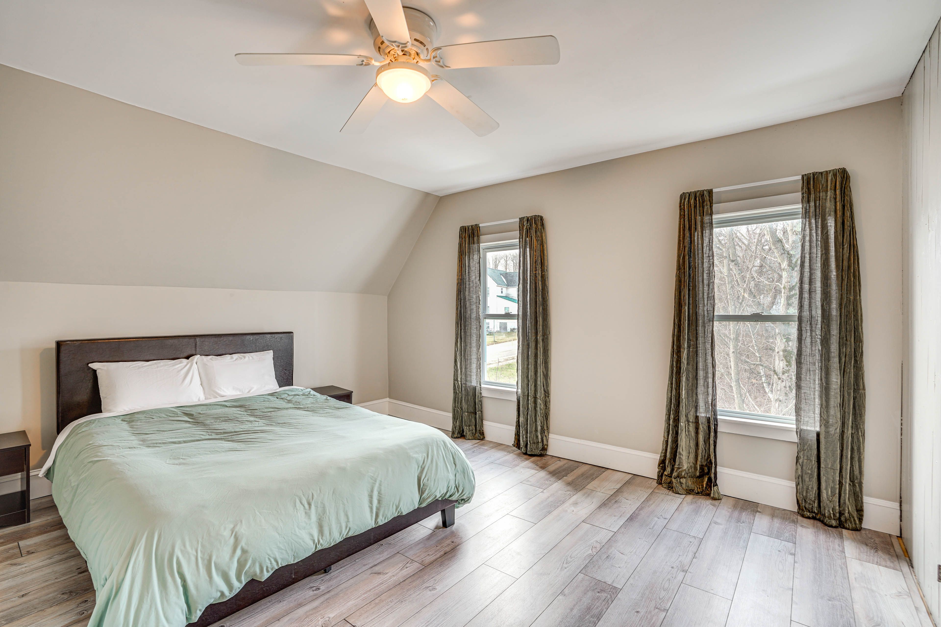 Bedroom 1 | Queen Bed | 2nd Floor | Stairs Required