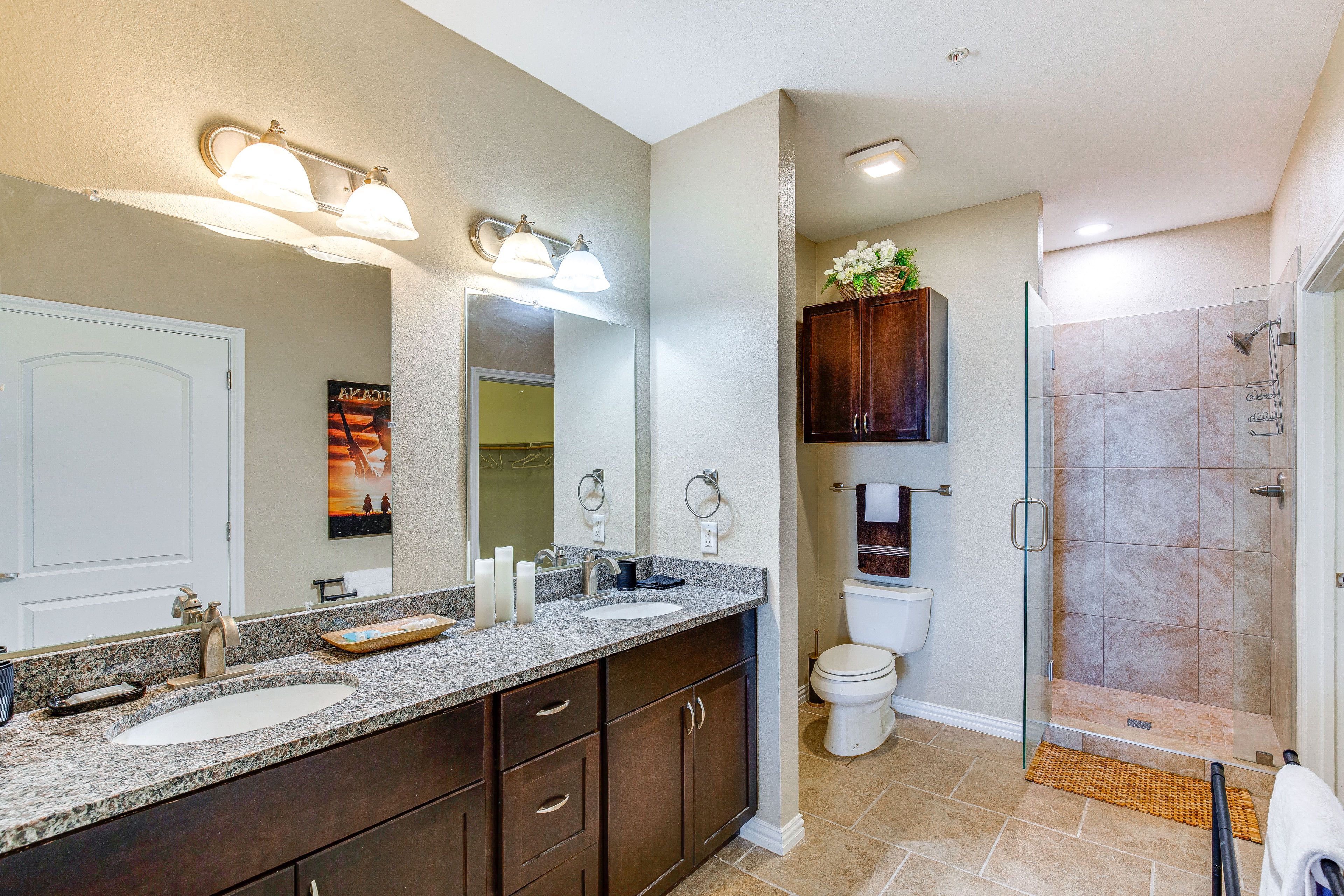 En-Suite Bathroom | Complimentary Toiletries