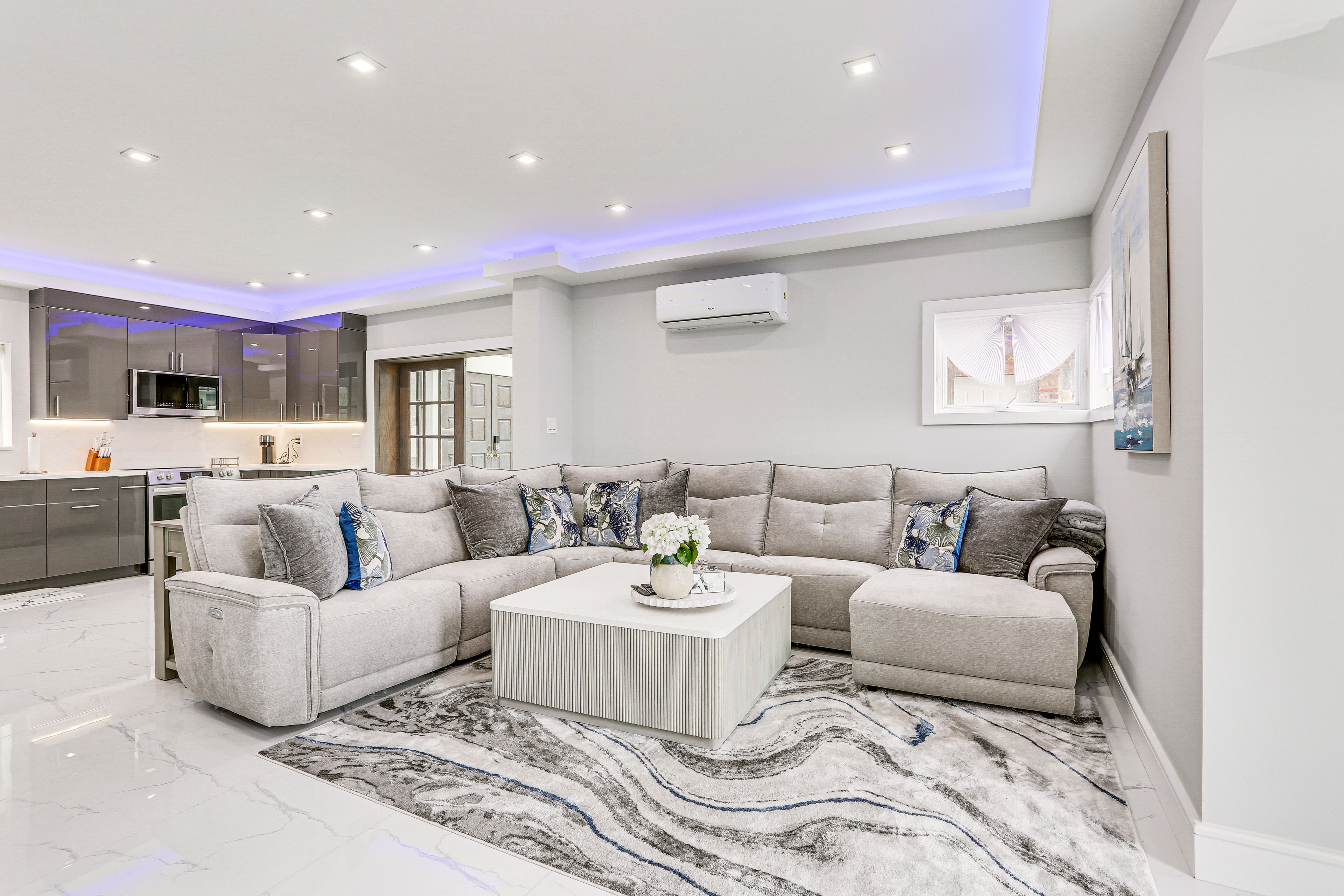Living Room | Free WiFi | Smart TV | Decorative Fireplace | 1st Floor