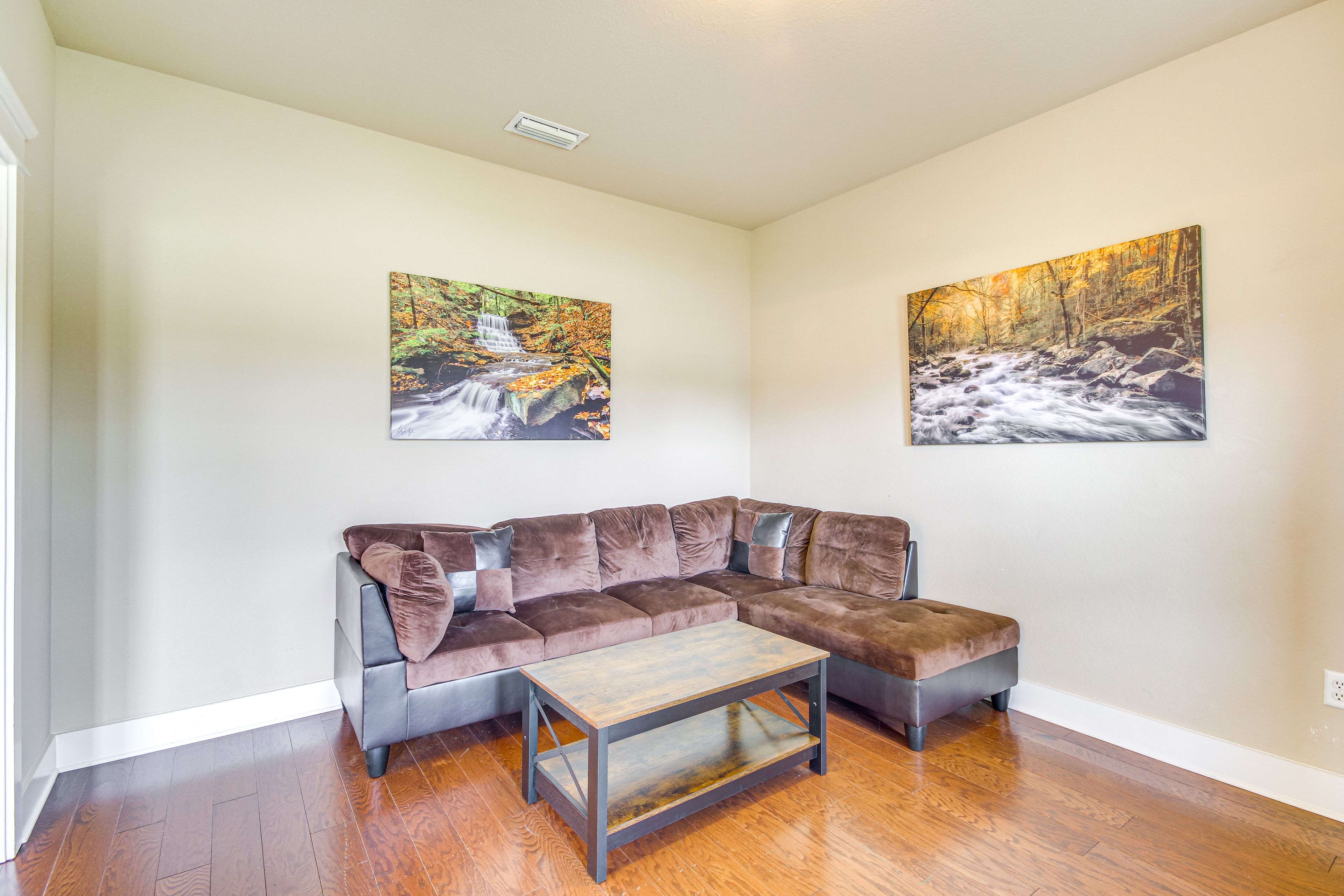 Den | 1st Floor | Smart TV