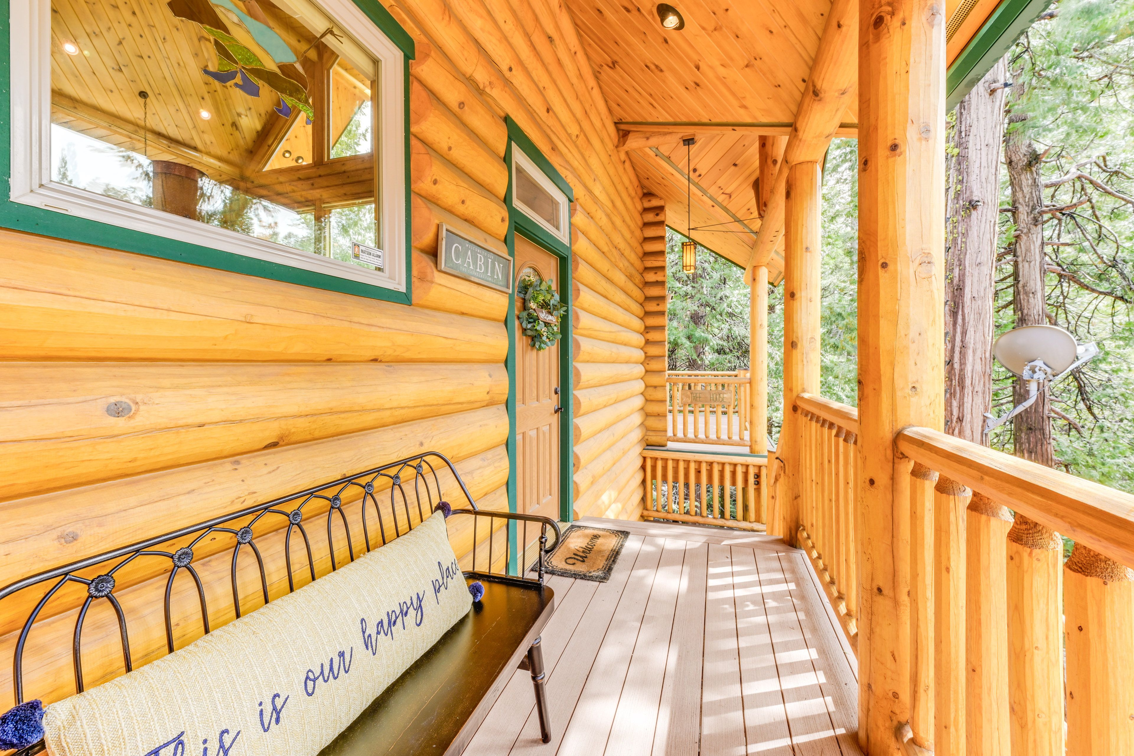 Cabin Exterior | Private Entrance