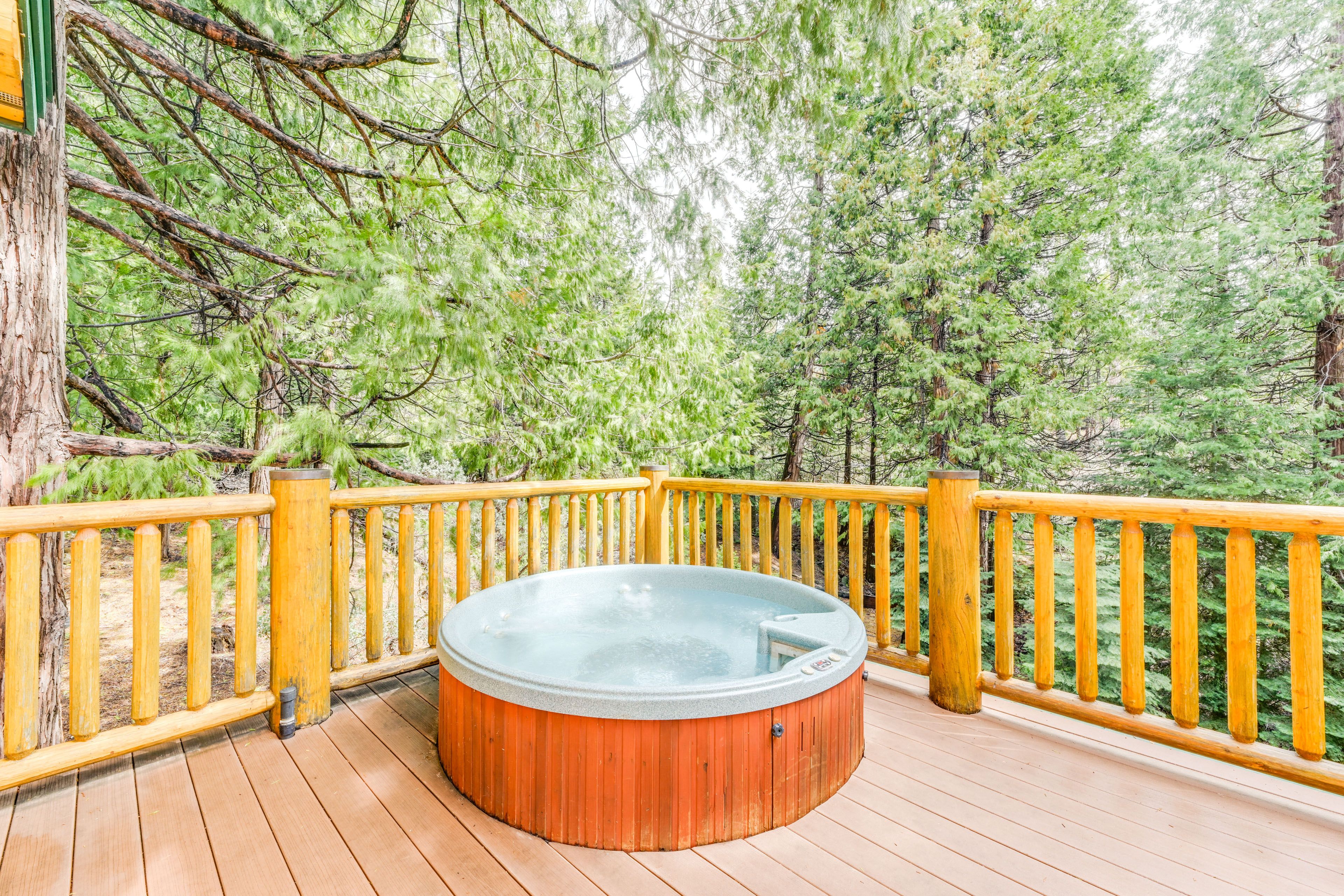 Private Deck | Gas Grill | Outdoor Dining Area