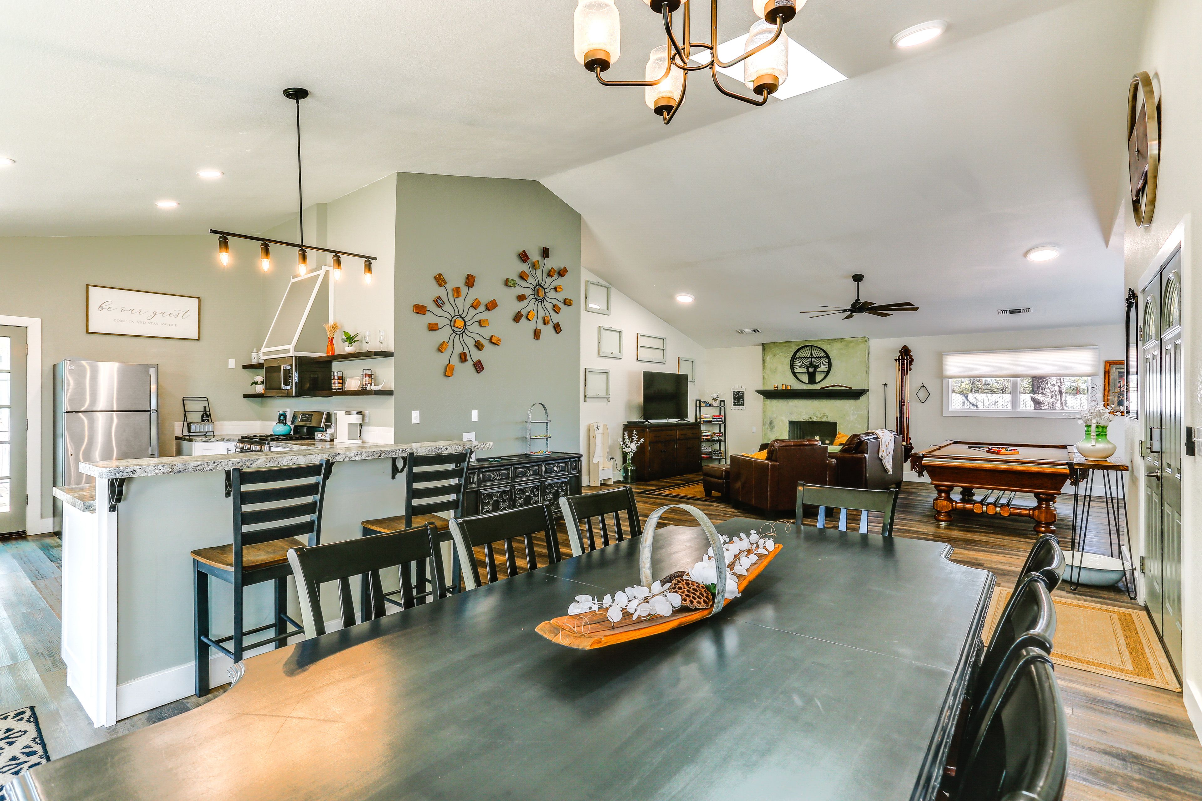 Dining Area | Dishware & Flatware