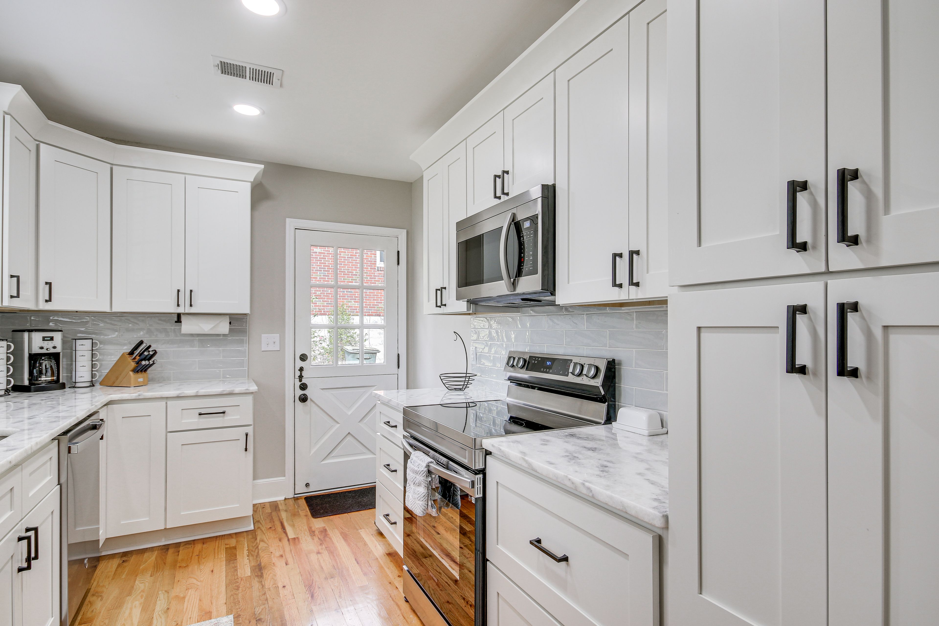 Kitchen | Trash Bags/Paper Towels